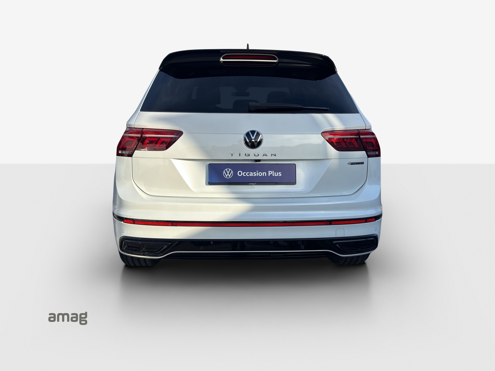 VW Tiguan 2.0TSI R-Line 4Motion DSG-showroom-element-3