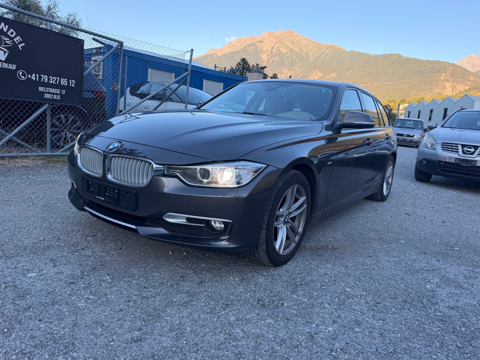 BMW 318d Touring Modern Line Steptronic-image-0
