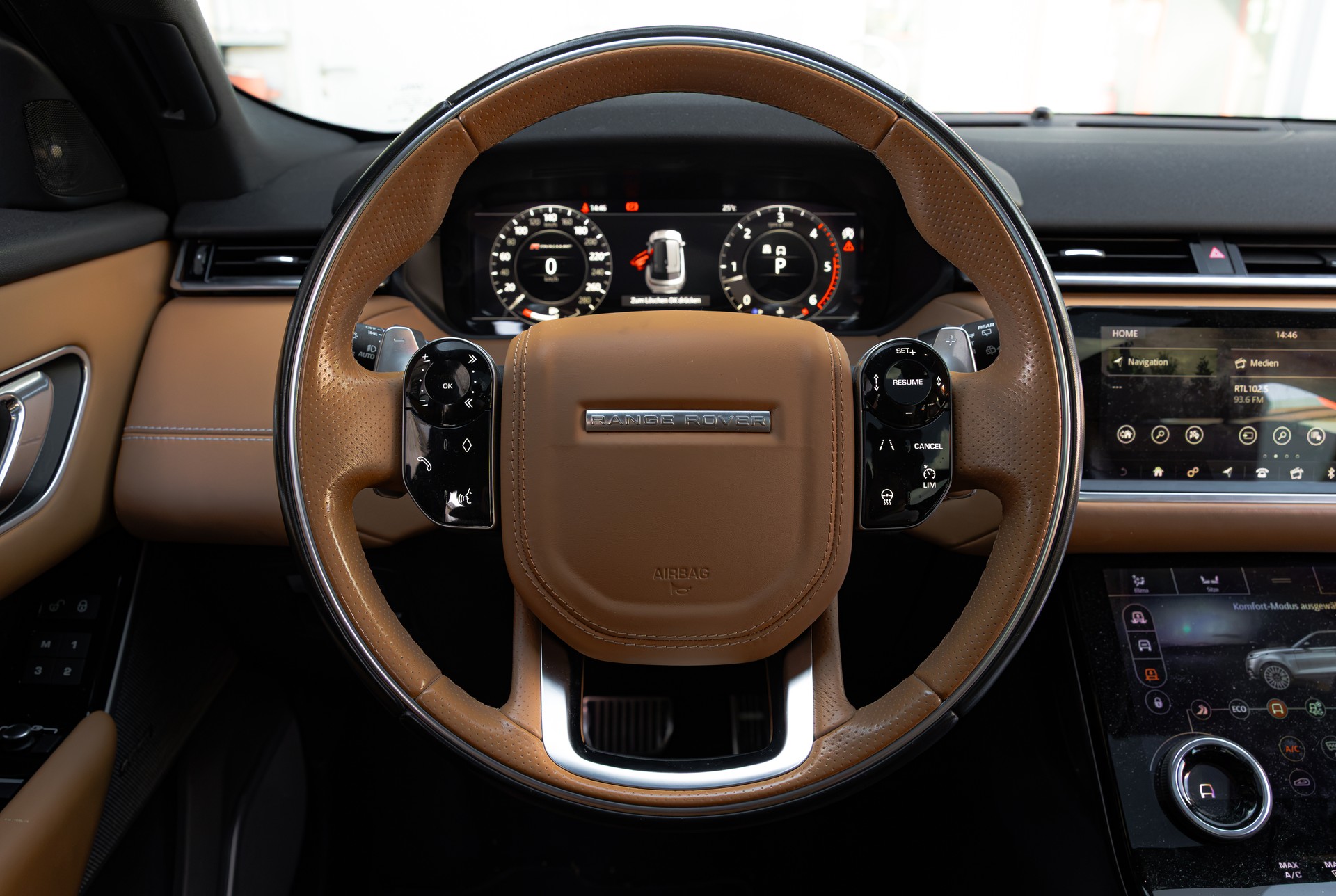 LAND ROVER Range Rover Velar R-Dynamic D 300 SE Automatic-image-8