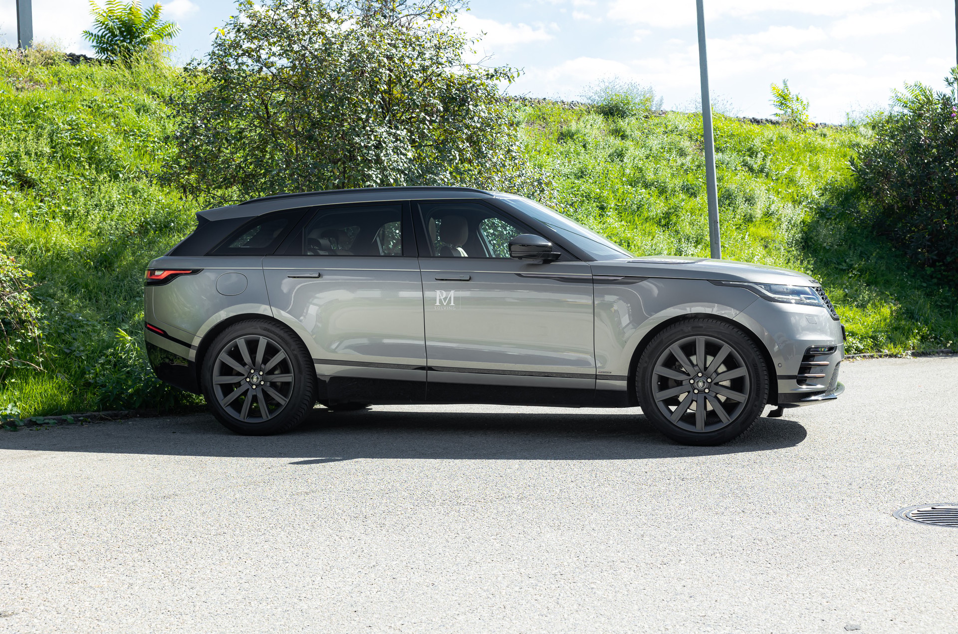 LAND ROVER Range Rover Velar R-Dynamic D 300 SE Automatic-image-3
