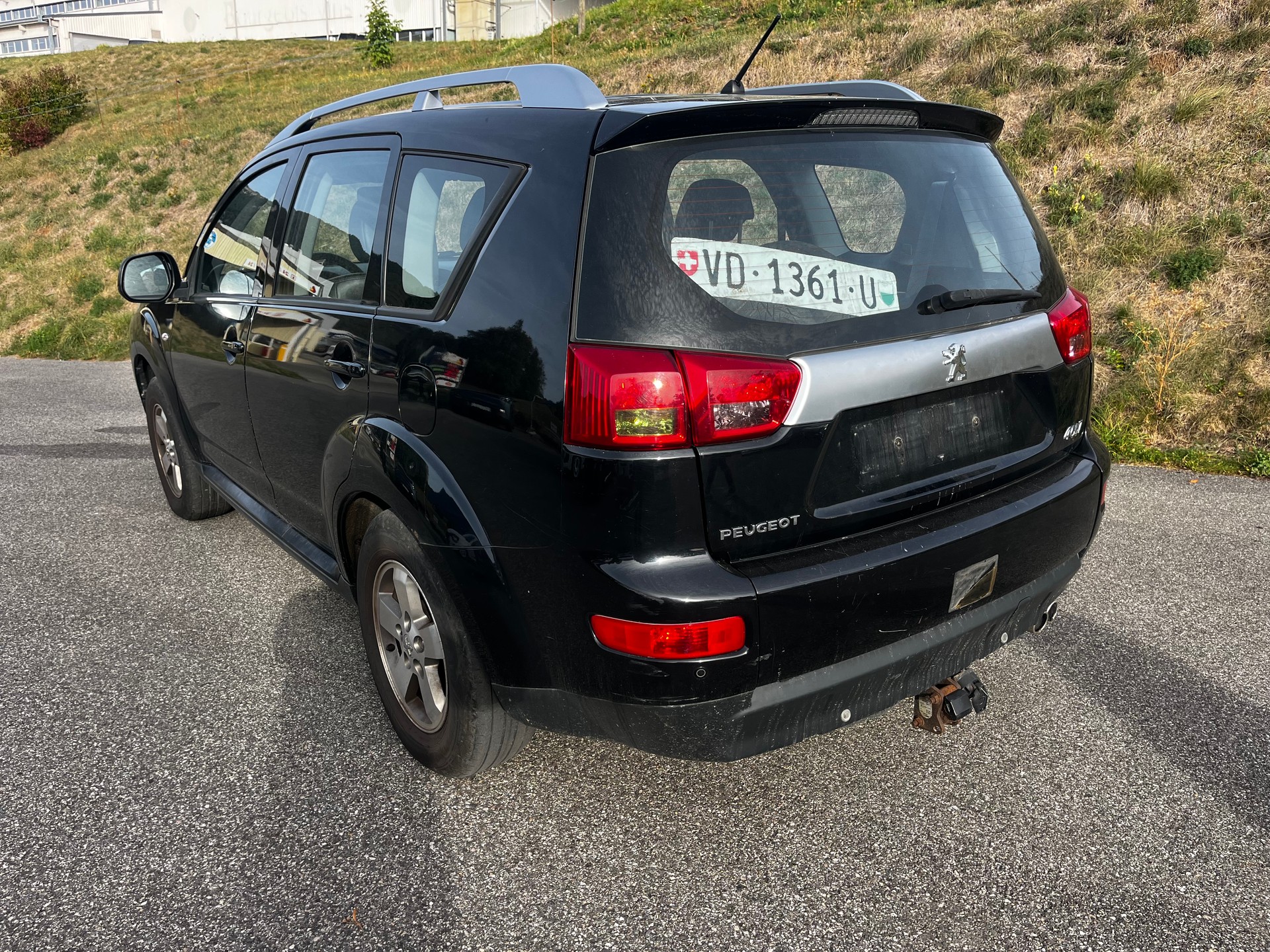 PEUGEOT 4007 2.2 HDi Platinum Edition-image-8