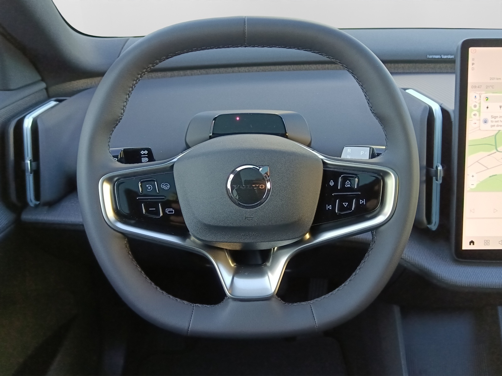 VOLVO EX30 CC P8 Ultra AWD-image-9