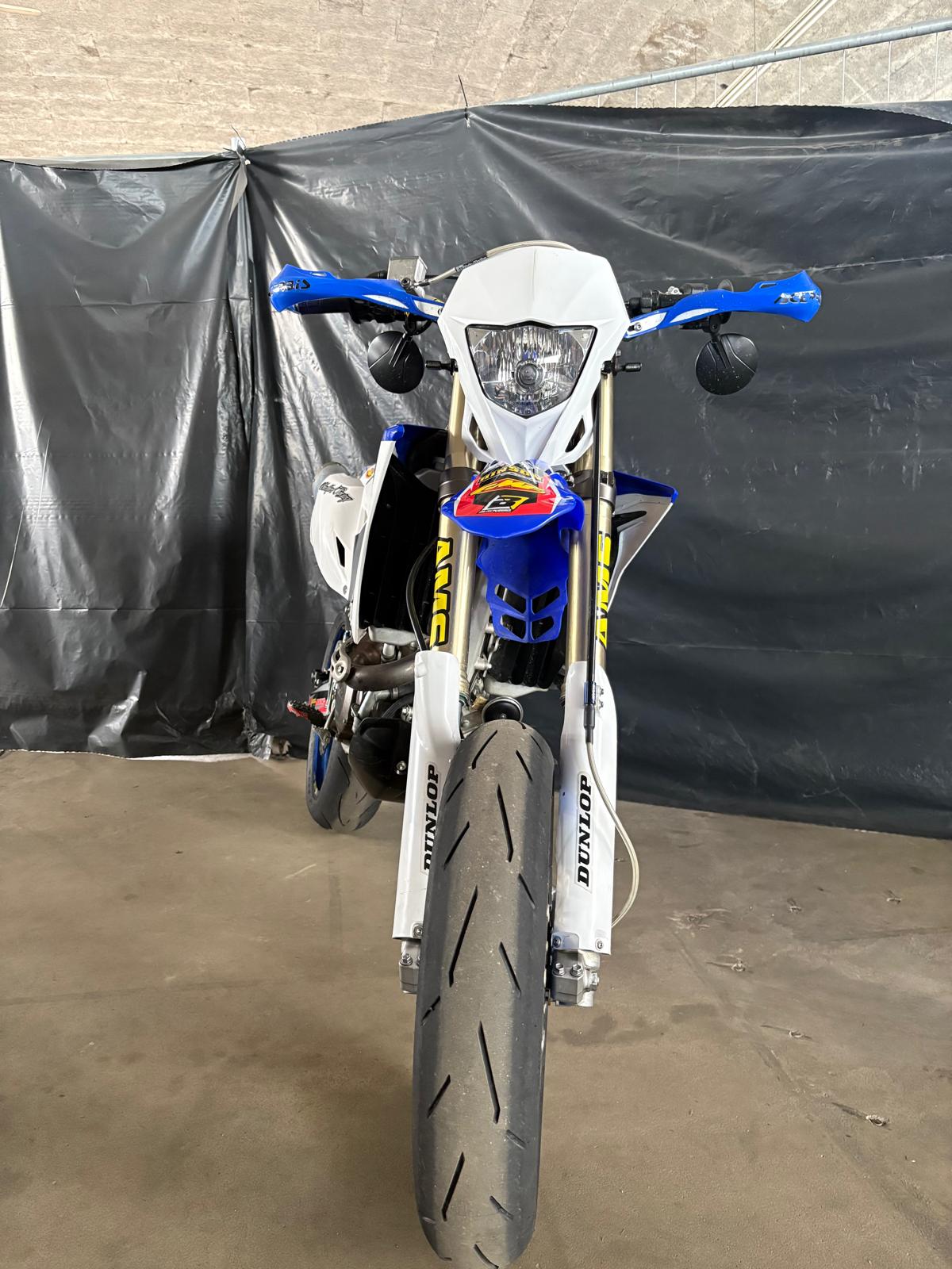 YAMAHA WR 450 F-image-1