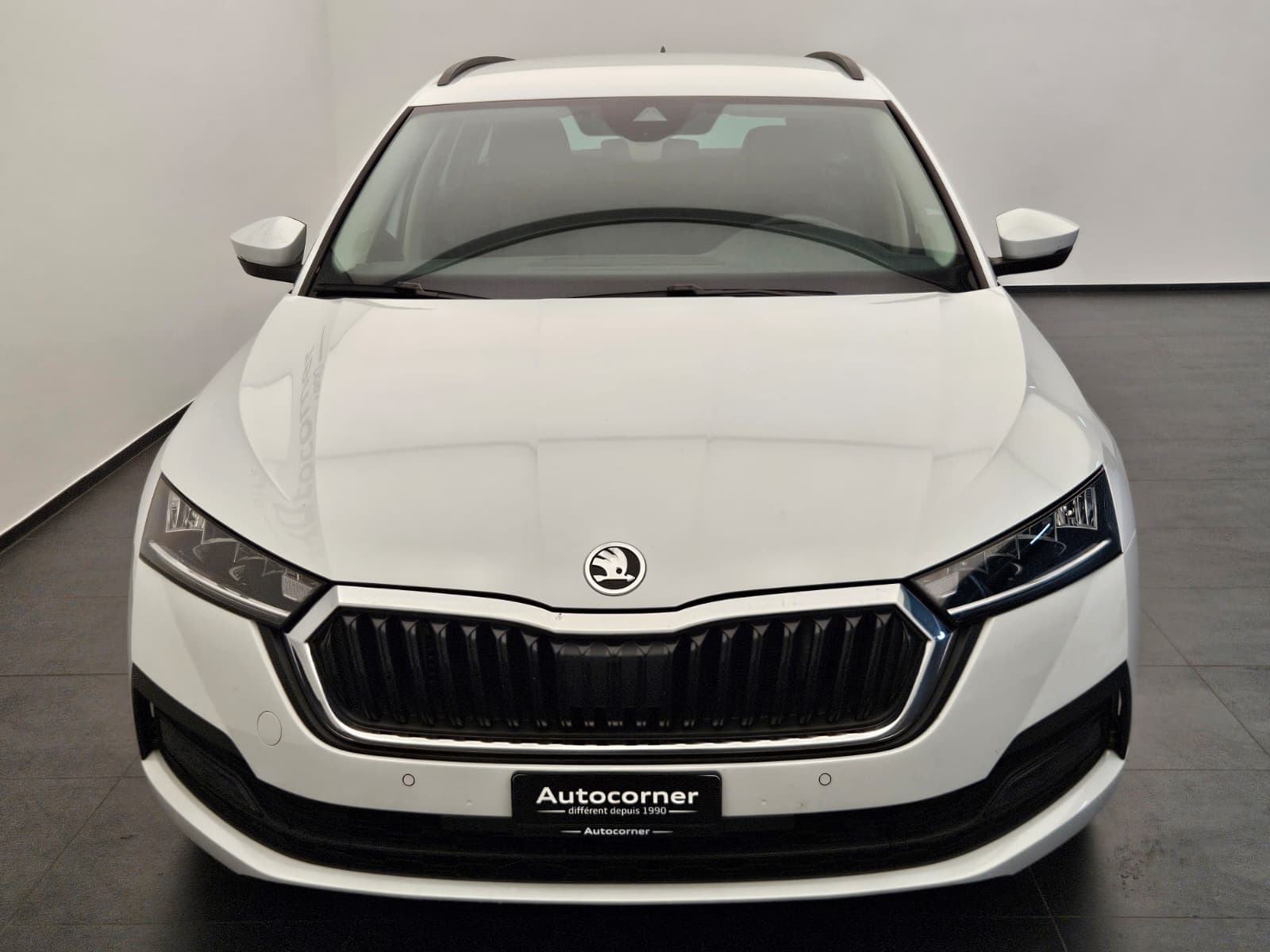SKODA Octavia Combi 2.0 TSI Ambition DSG 4x4-image-3