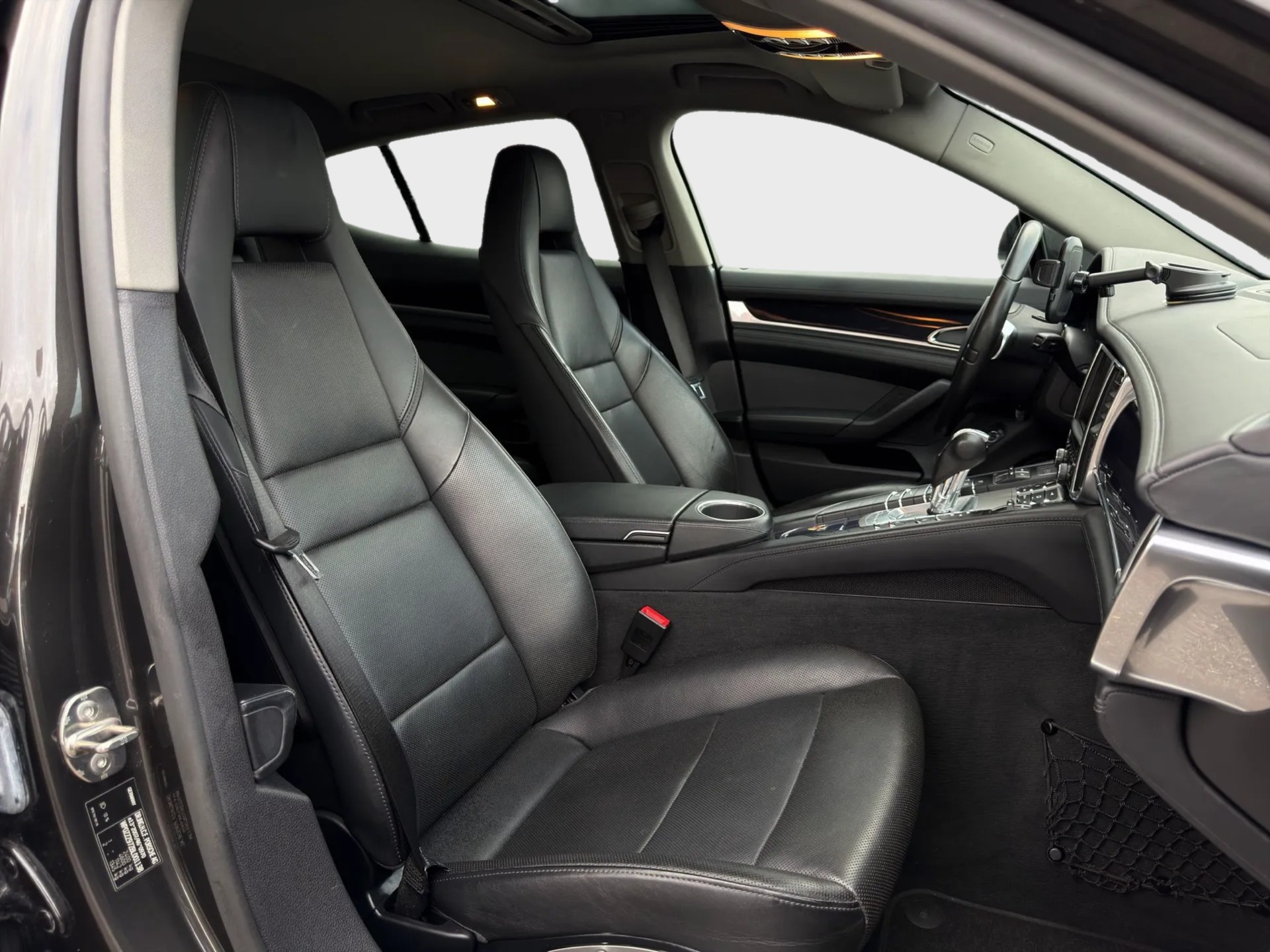 PORSCHE Panamera 3.6 PDK-image-18
