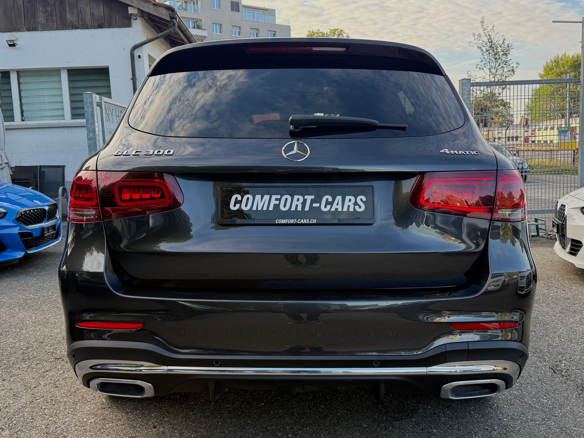 MERCEDES-BENZ GLC 300 AMG Line 4Matic 9G-Tronic PANORAMADACH*ANHÄNGERKUPPLUNG-image-8