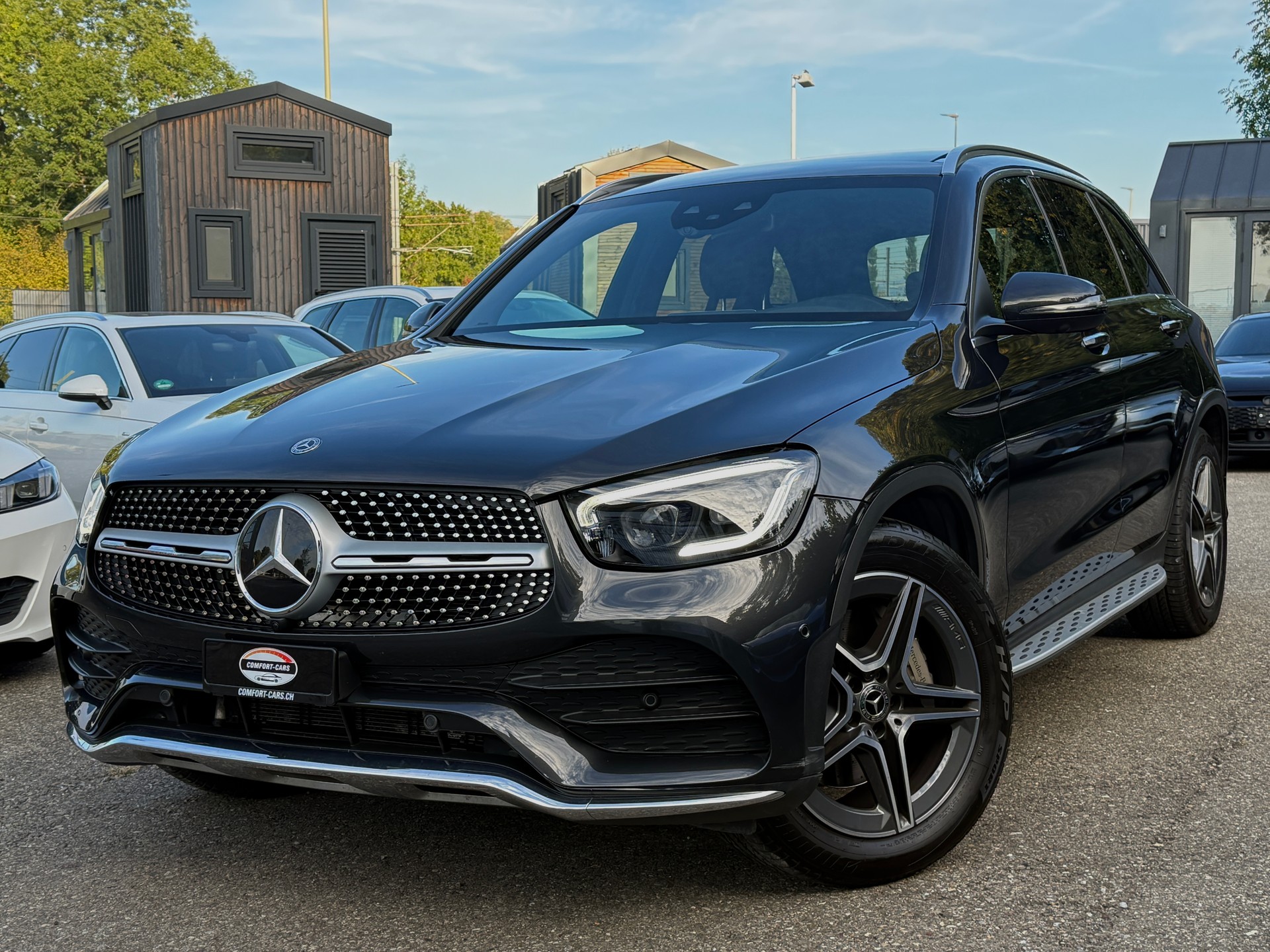 MERCEDES-BENZ GLC 300 AMG Line 4Matic 9G-Tronic PANORAMADACH*ANHÄNGERKUPPLUNG-image-1