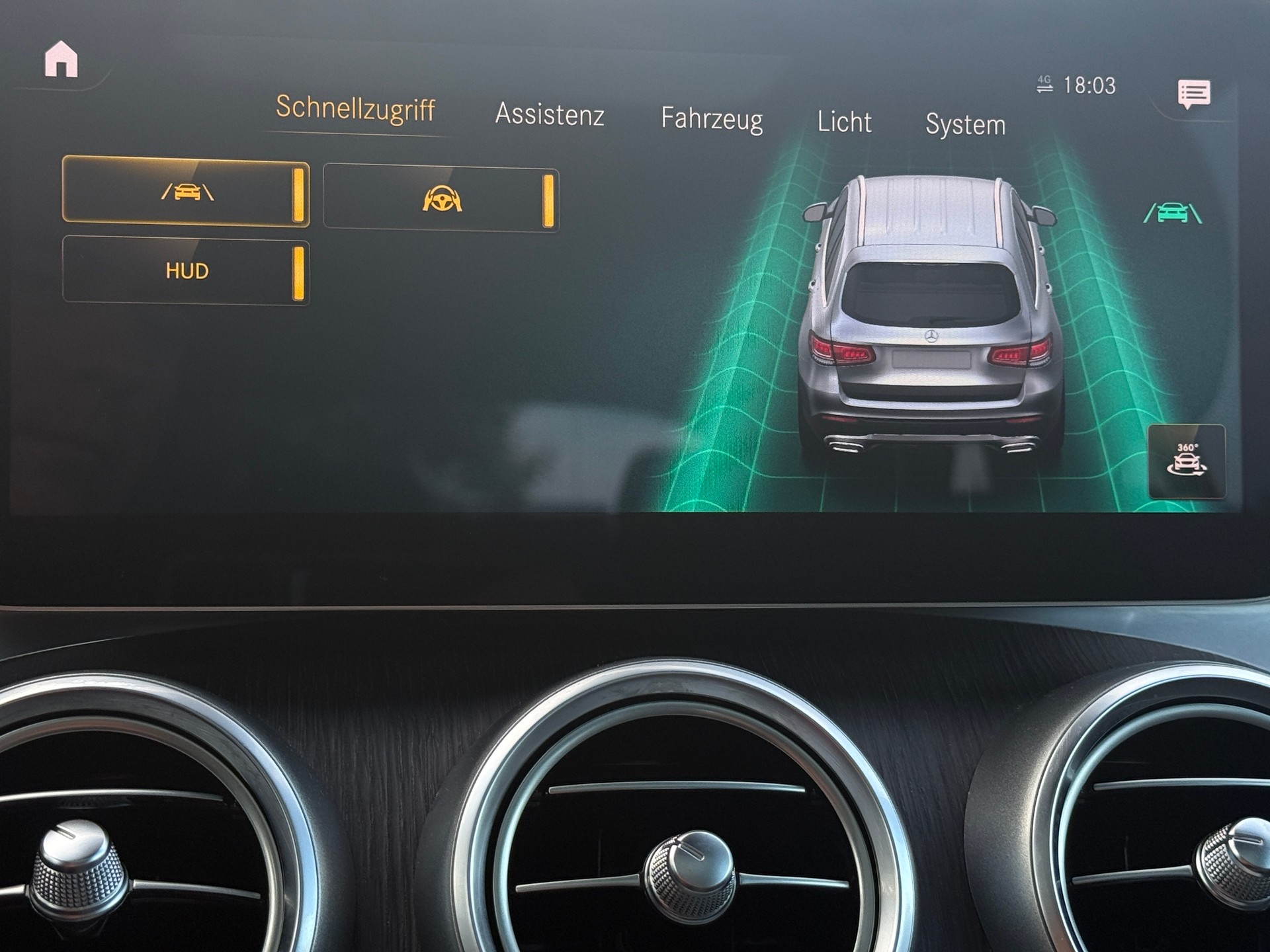 MERCEDES-BENZ GLC 300 AMG Line 4Matic 9G-Tronic PANORAMADACH*ANHÄNGERKUPPLUNG-image-24