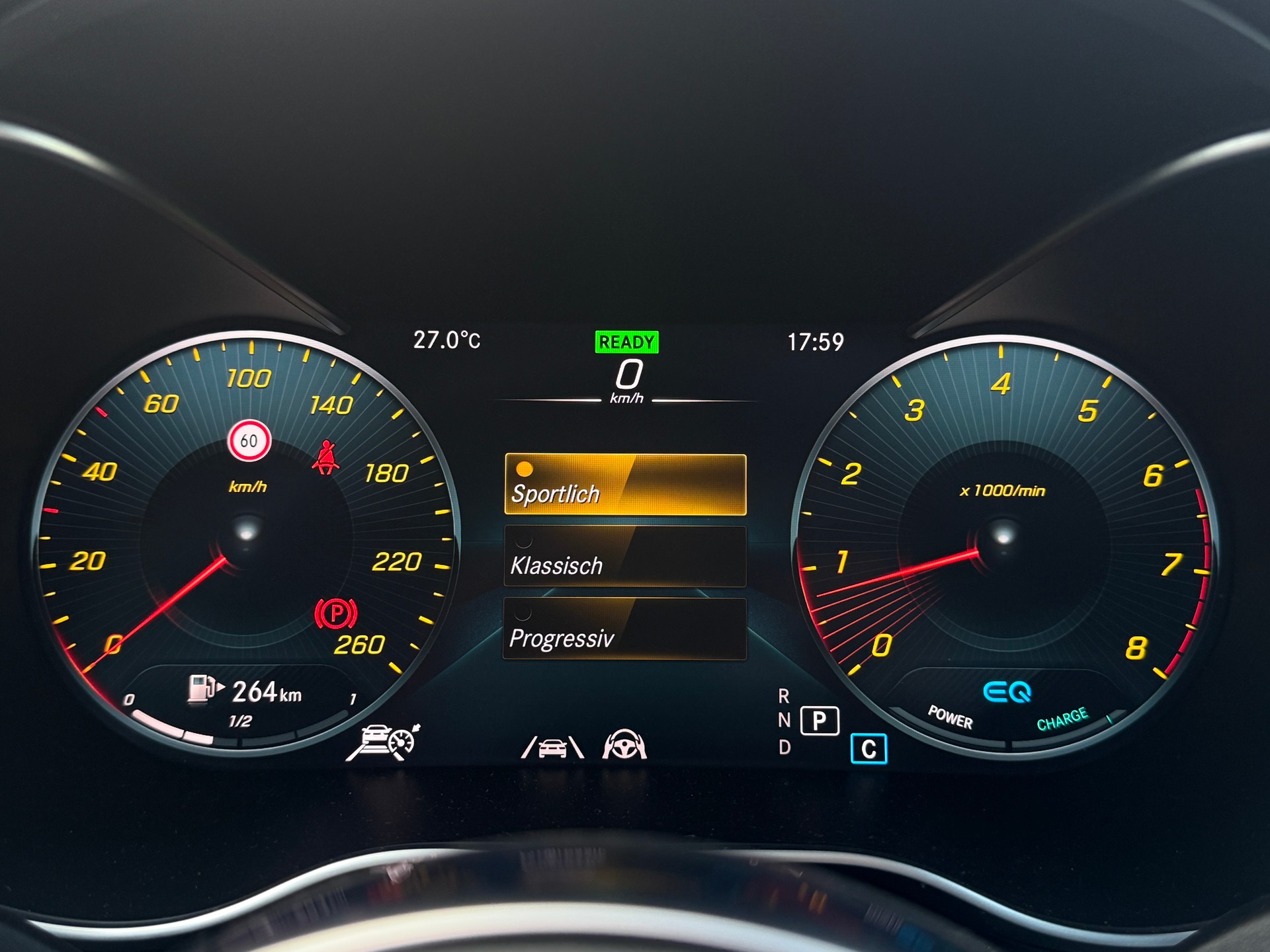 MERCEDES-BENZ GLC 300 AMG Line 4Matic 9G-Tronic PANORAMADACH*ANHÄNGERKUPPLUNG-image-18