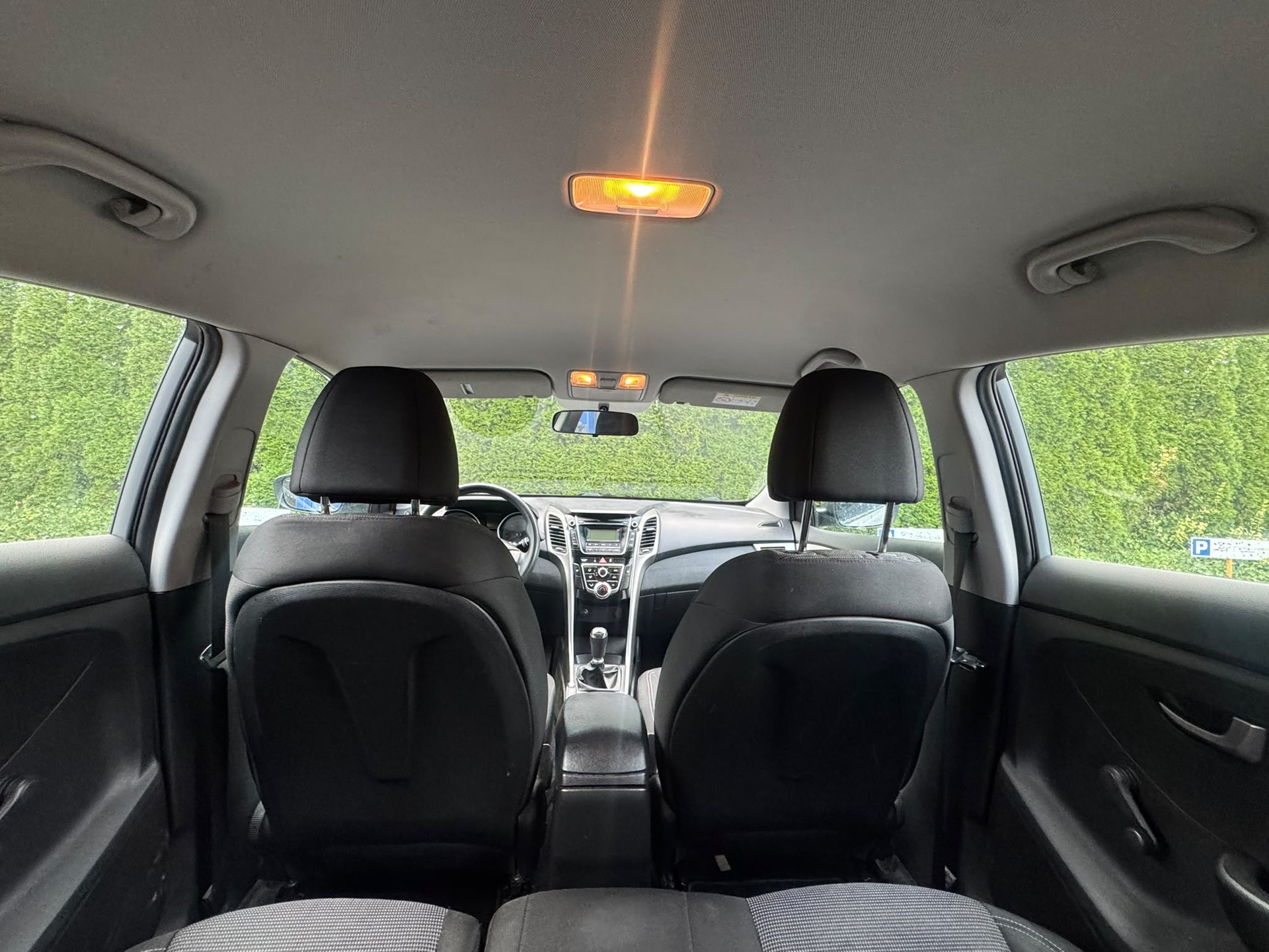 HYUNDAI i30 1.4 Comfort-image-10