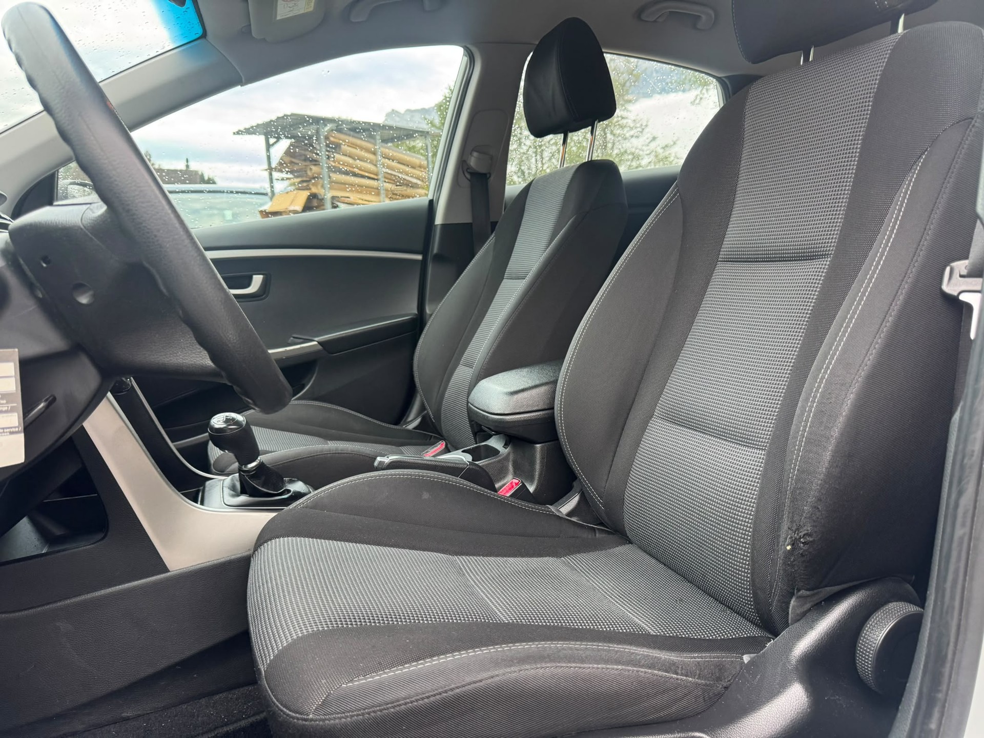 HYUNDAI i30 1.4 Comfort-image-14