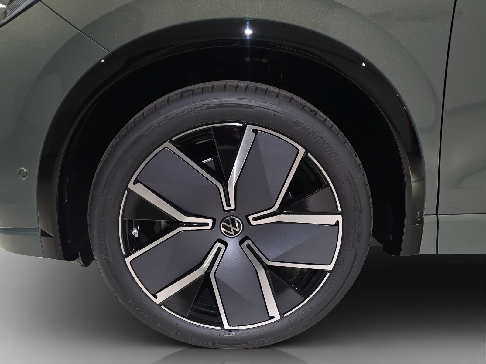 VW Tiguan 2.0 TSI DSG R-Line 4Motion-image-15