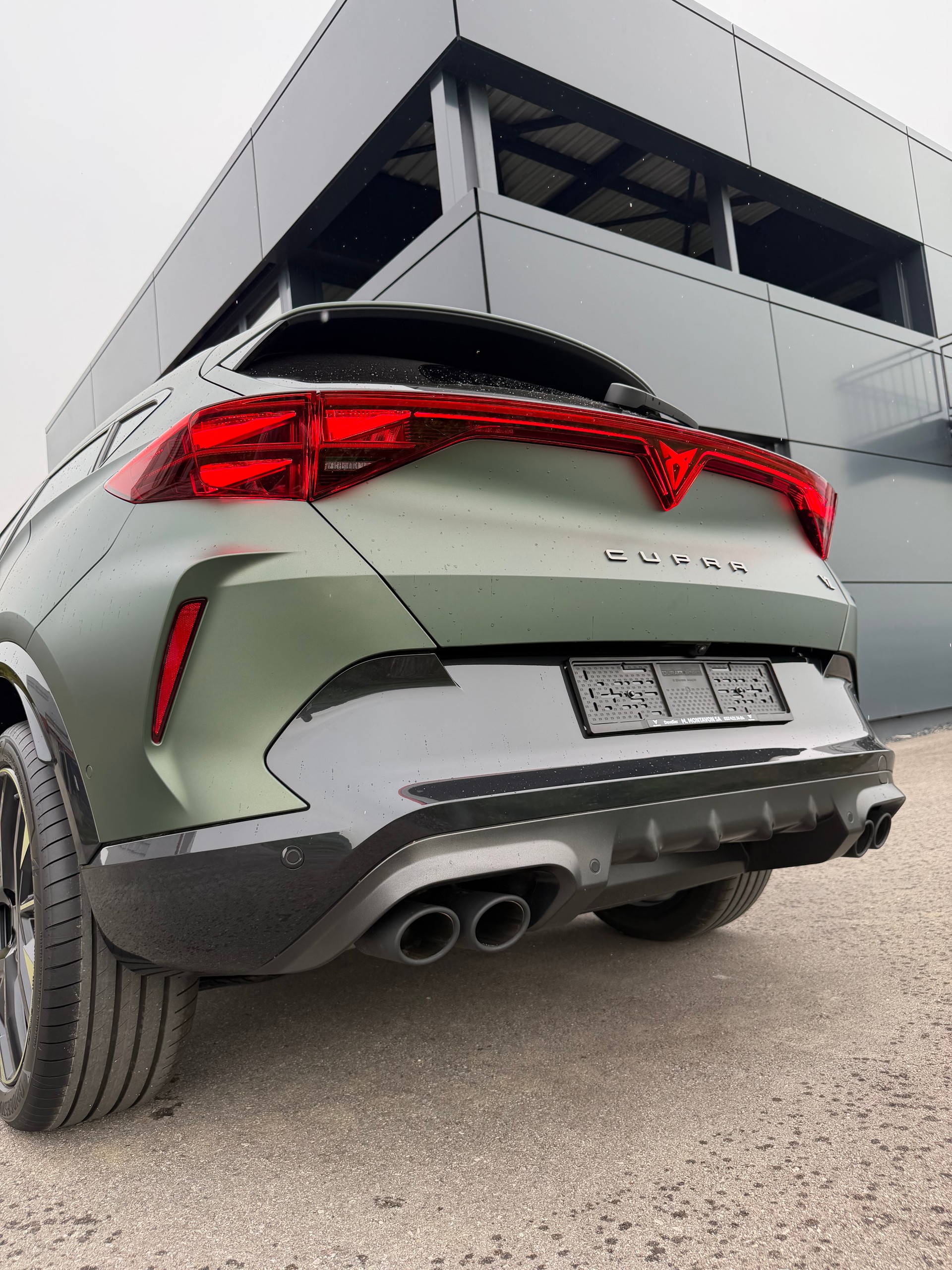 CUPRA FORMENTOR TRIBE EDITION - PRIME EDITION SERVICES GRATUITS 5 ANS / 100'000 KMS LIQUIDES INCLUS-image-4