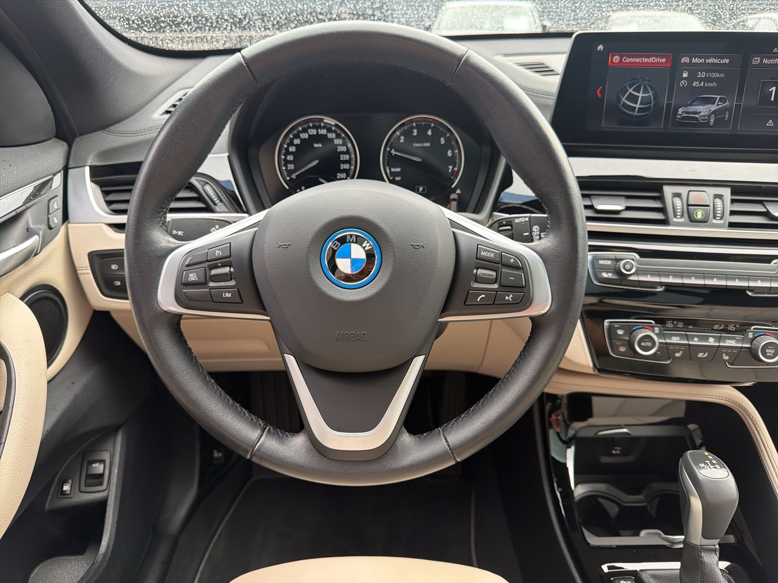 BMW X1 xDrive 25e Sport Line Steptronic-image-11