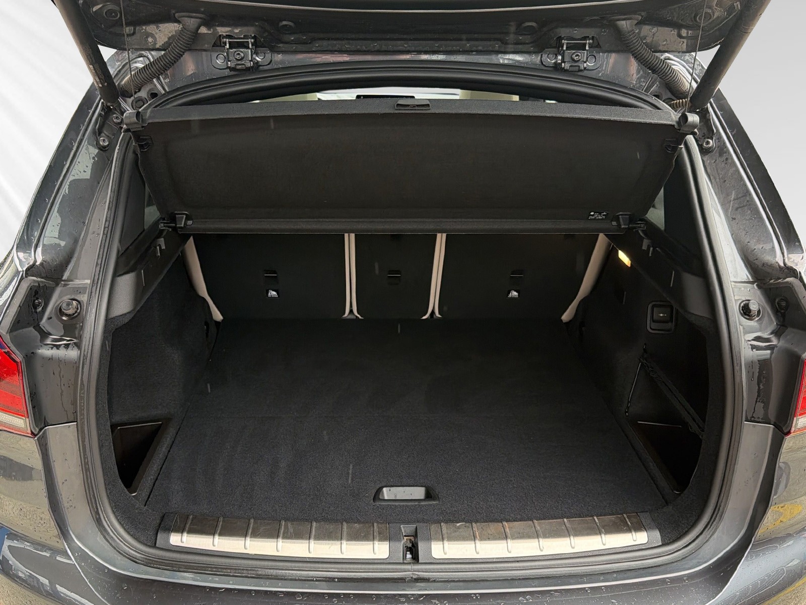 BMW X1 xDrive 25e Sport Line Steptronic-image-7