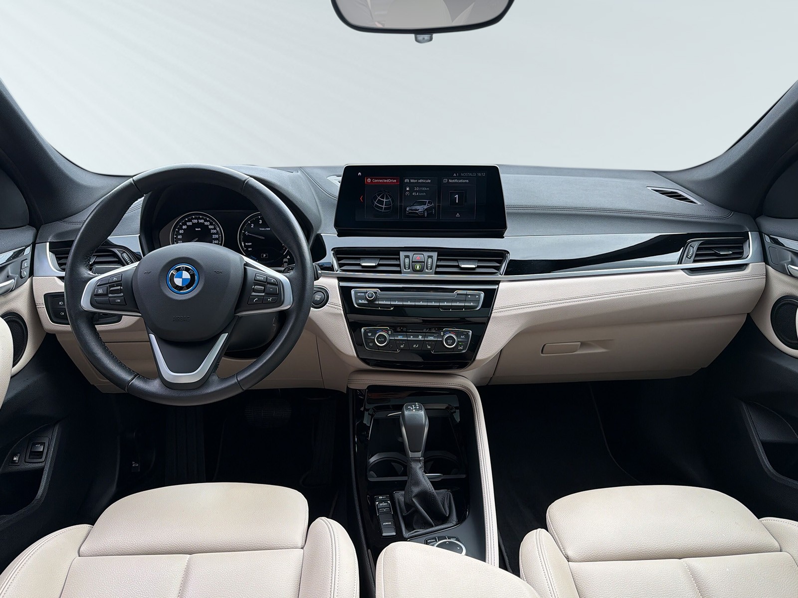 BMW X1 xDrive 25e Sport Line Steptronic-image-5