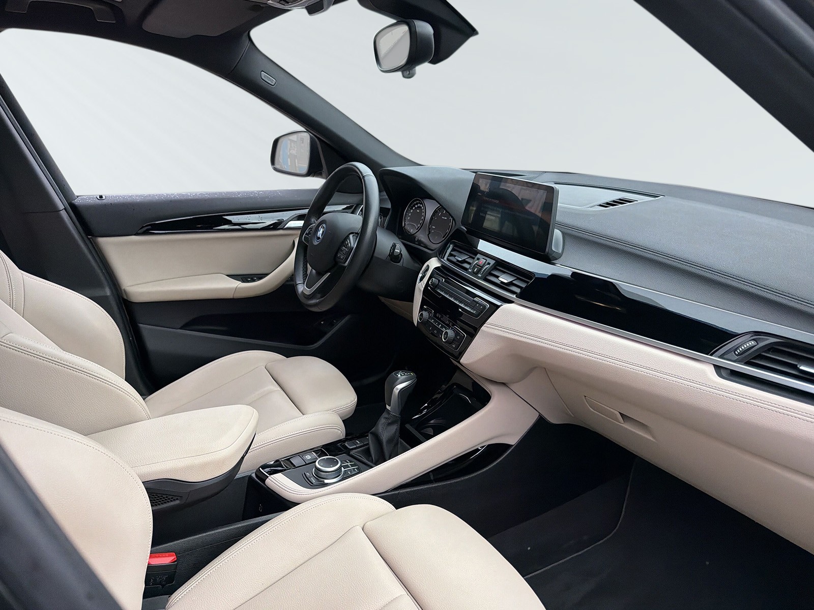 BMW X1 xDrive 25e Sport Line Steptronic-image-4