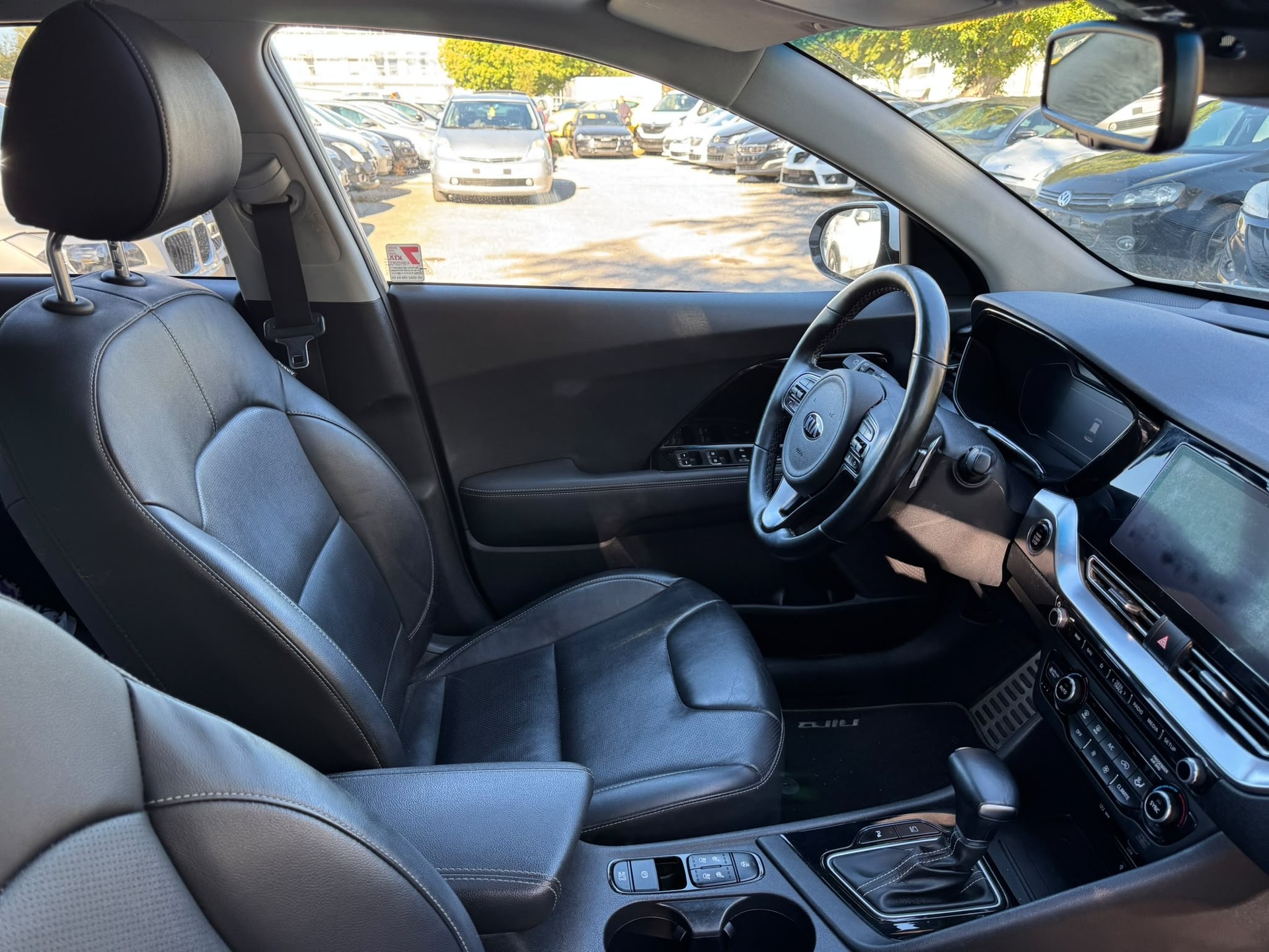 KIA Niro 1.6GDi Hybrid Power 25 DCT-image-15