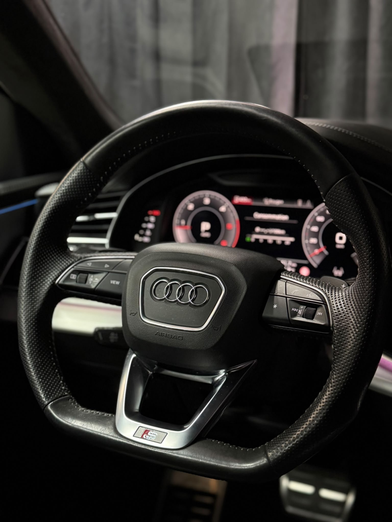 AUDI Q8 50 TDI quattro tiptronic| CH-Auto | Full Option |-image-19