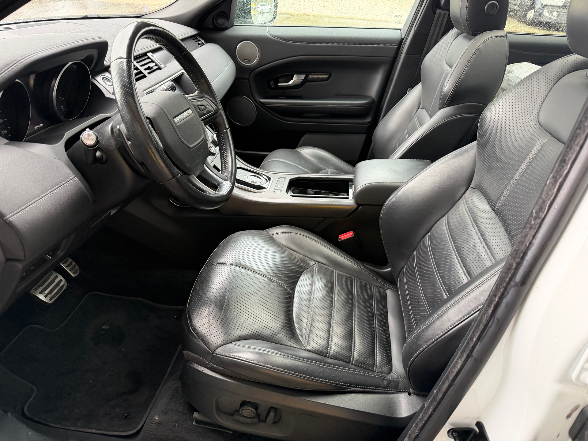 LAND ROVER Range Rover Evoque 2.0 Si4 HSE Dynamic AT9-image-8
