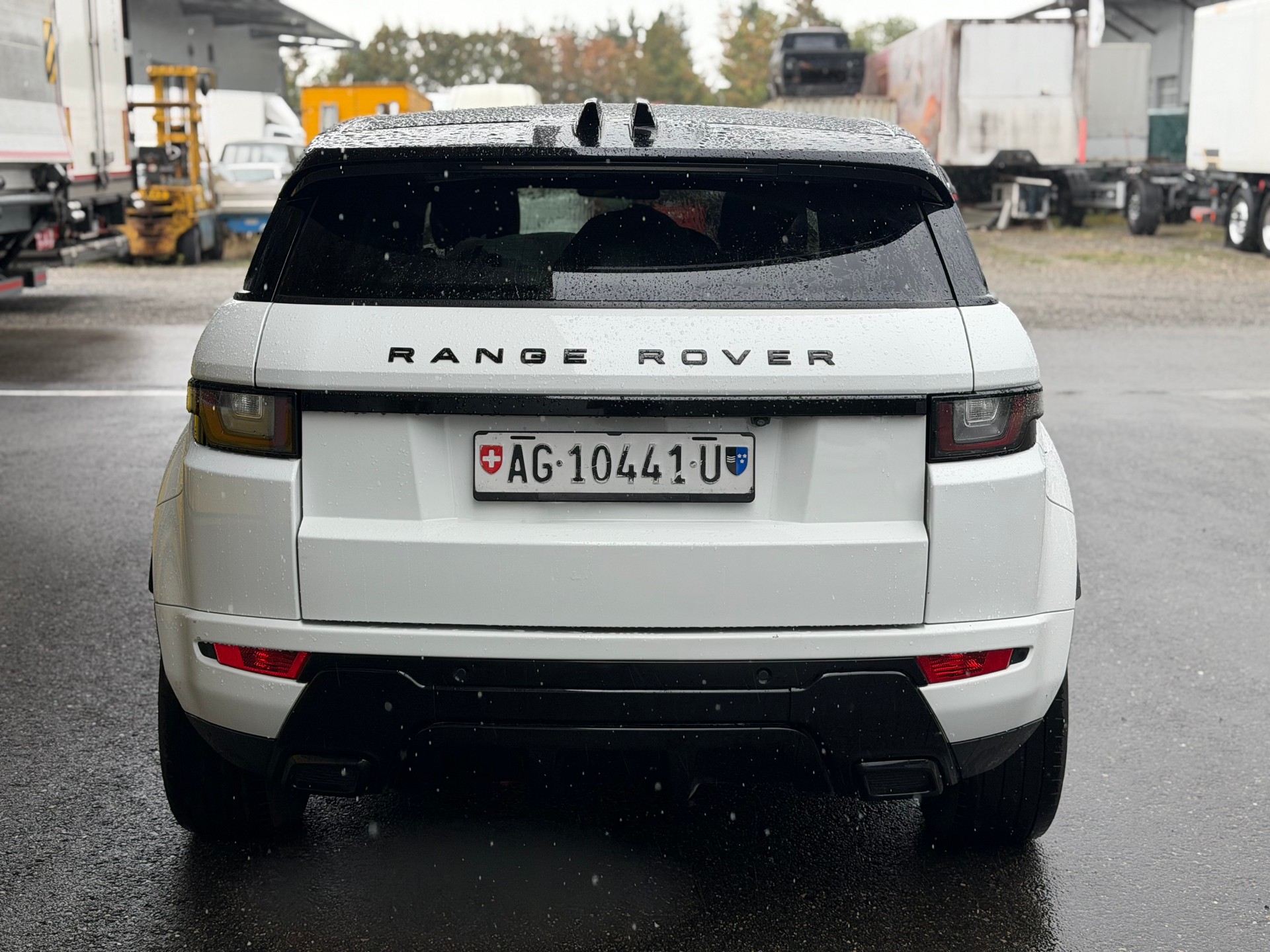 LAND ROVER Range Rover Evoque 2.0 Si4 HSE Dynamic AT9-image-4