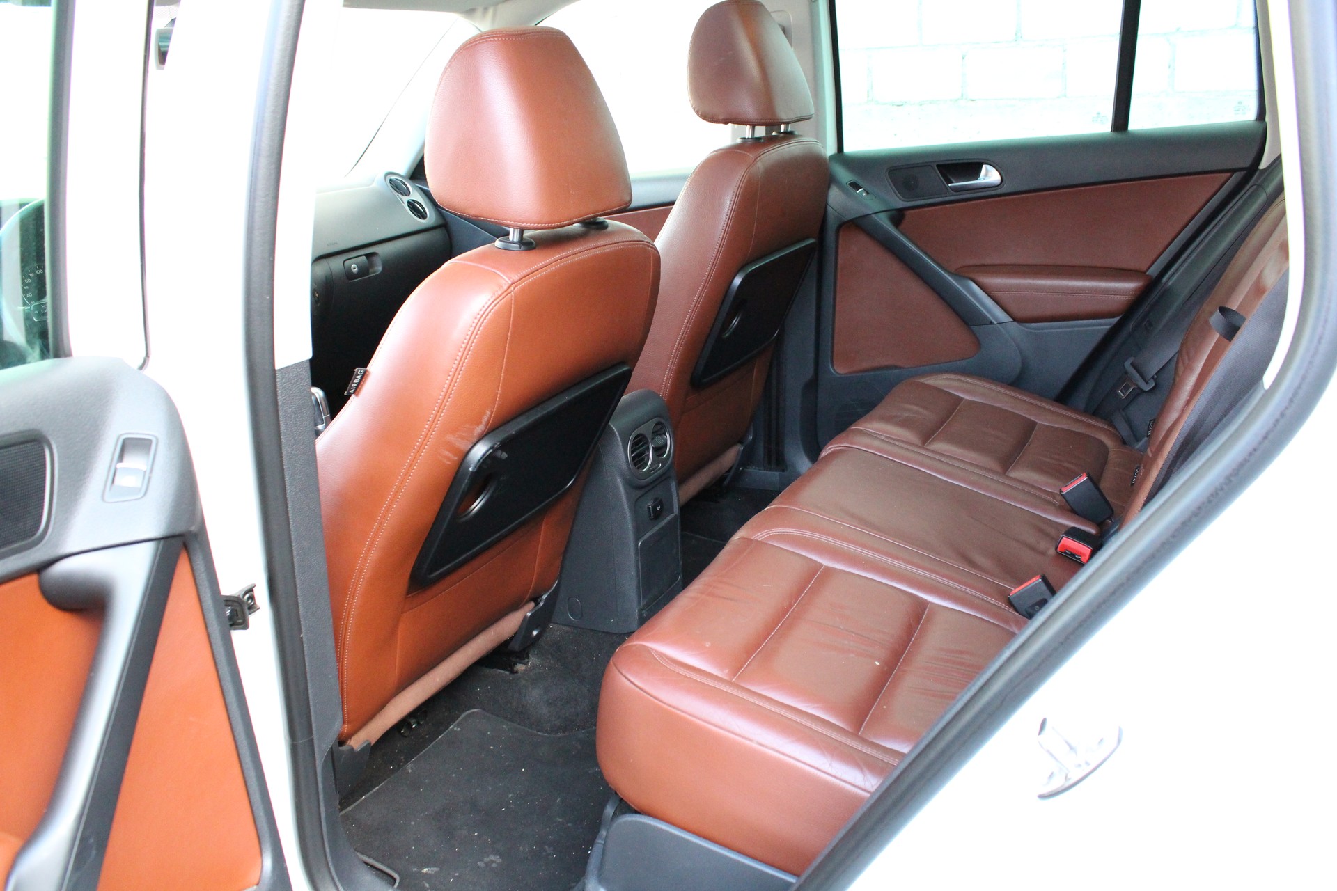 VW Tiguan 2.0 TSI Sport&Style DSG-image-14