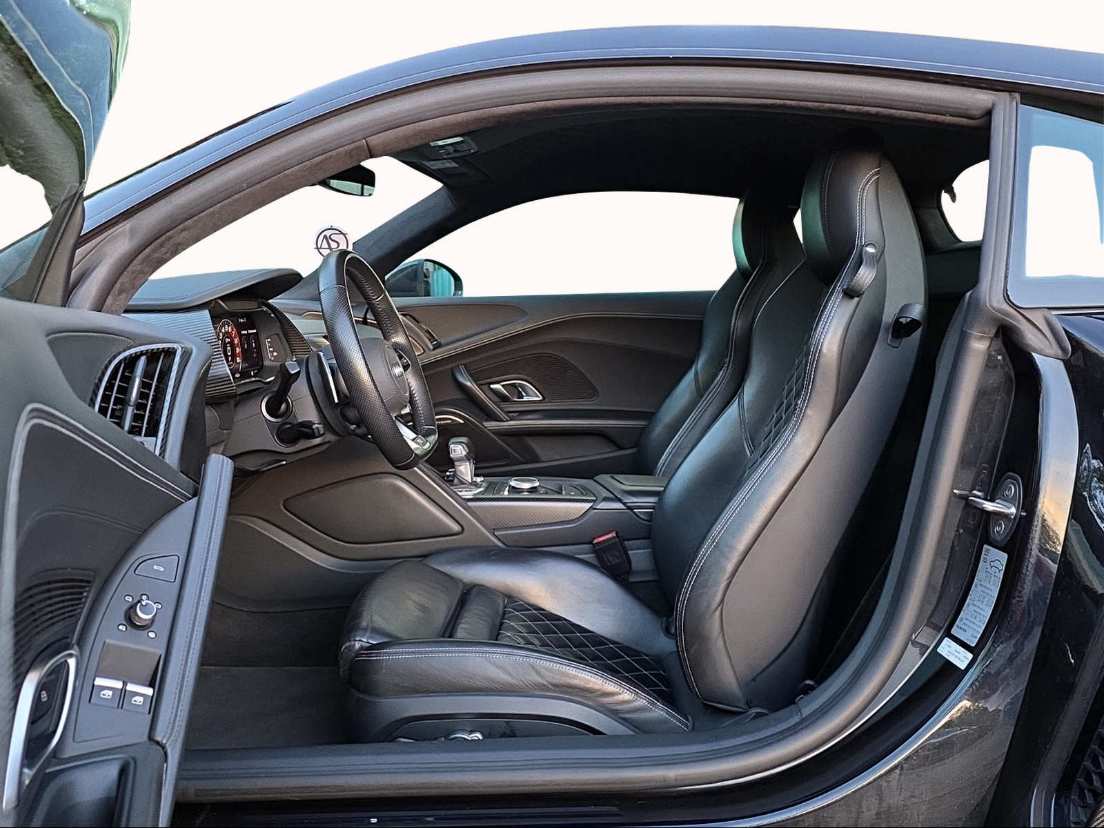 AUDI R8 Coupé 5.2 S-Tronic-image-8