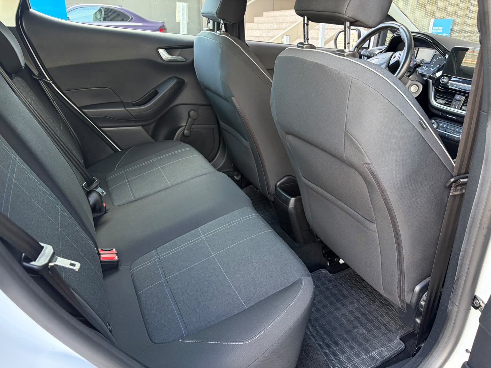 FORD Fiesta 1.0 SCTi Trend Automat-image-12
