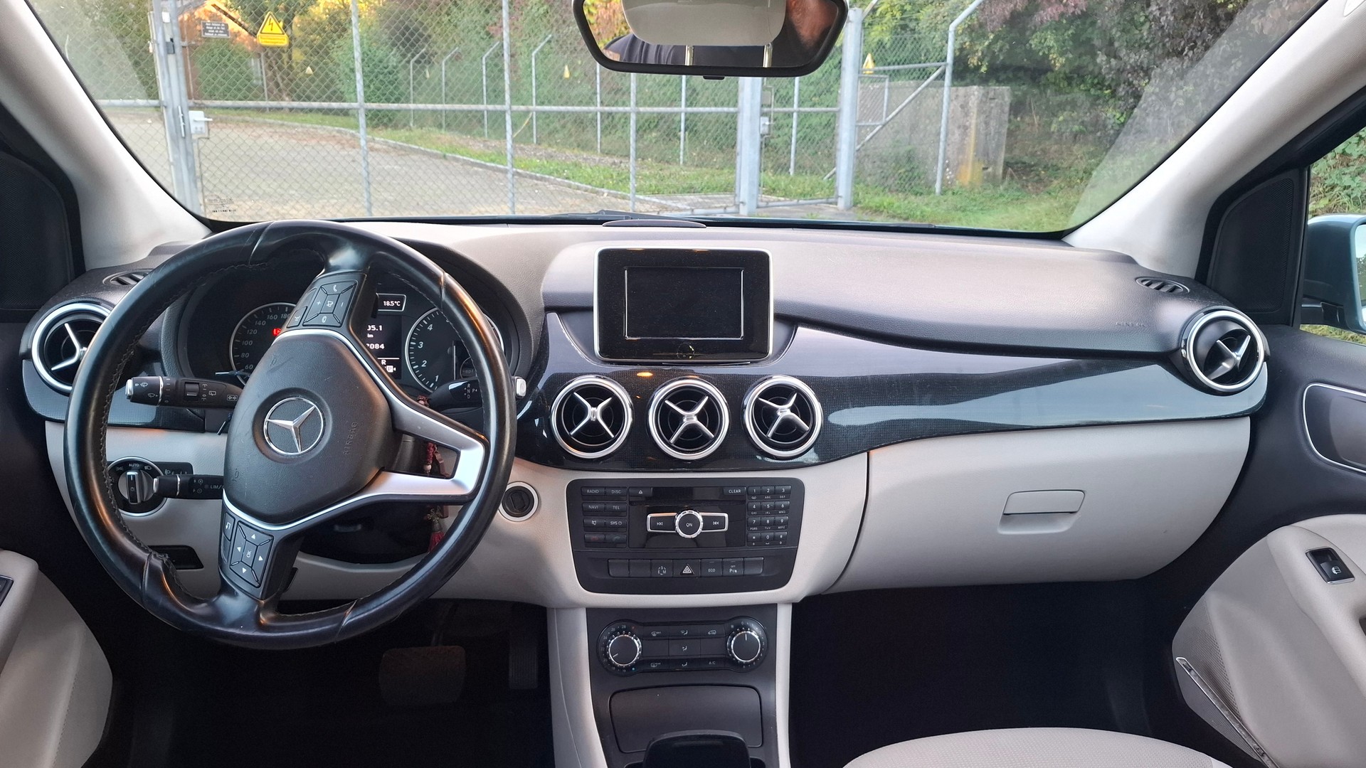MERCEDES-BENZ EC-image-4