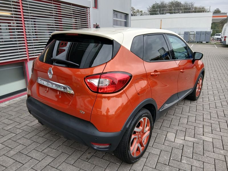 RENAULT Captur 1.2 T 16V Privilège EDC-image-1