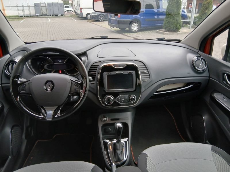 RENAULT Captur 1.2 T 16V Privilège EDC-image-5