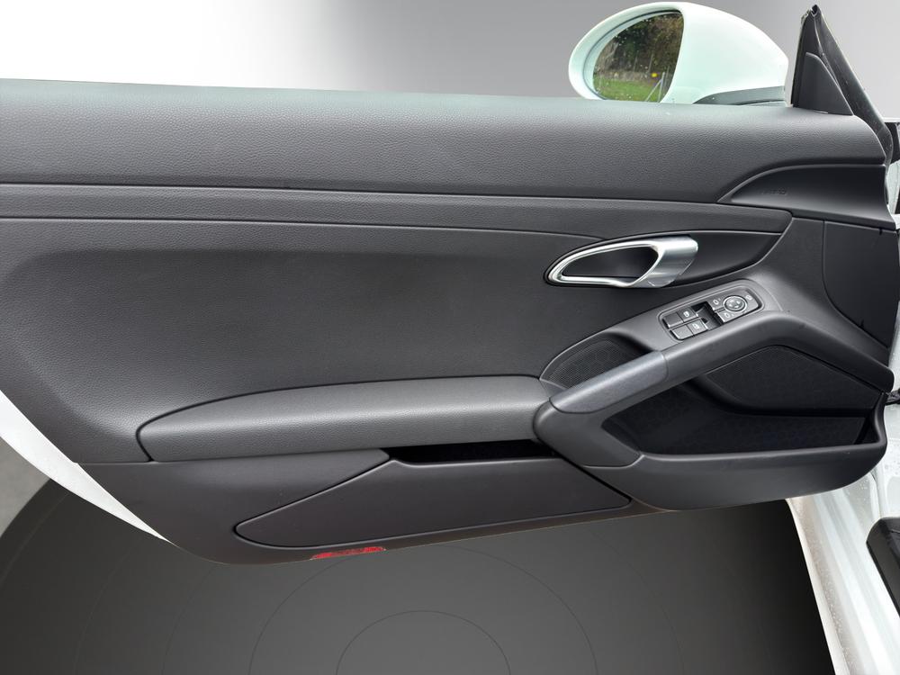 Image PORSCHE 718-BOXSTER-CAYMAN 718 Boxster 2.0