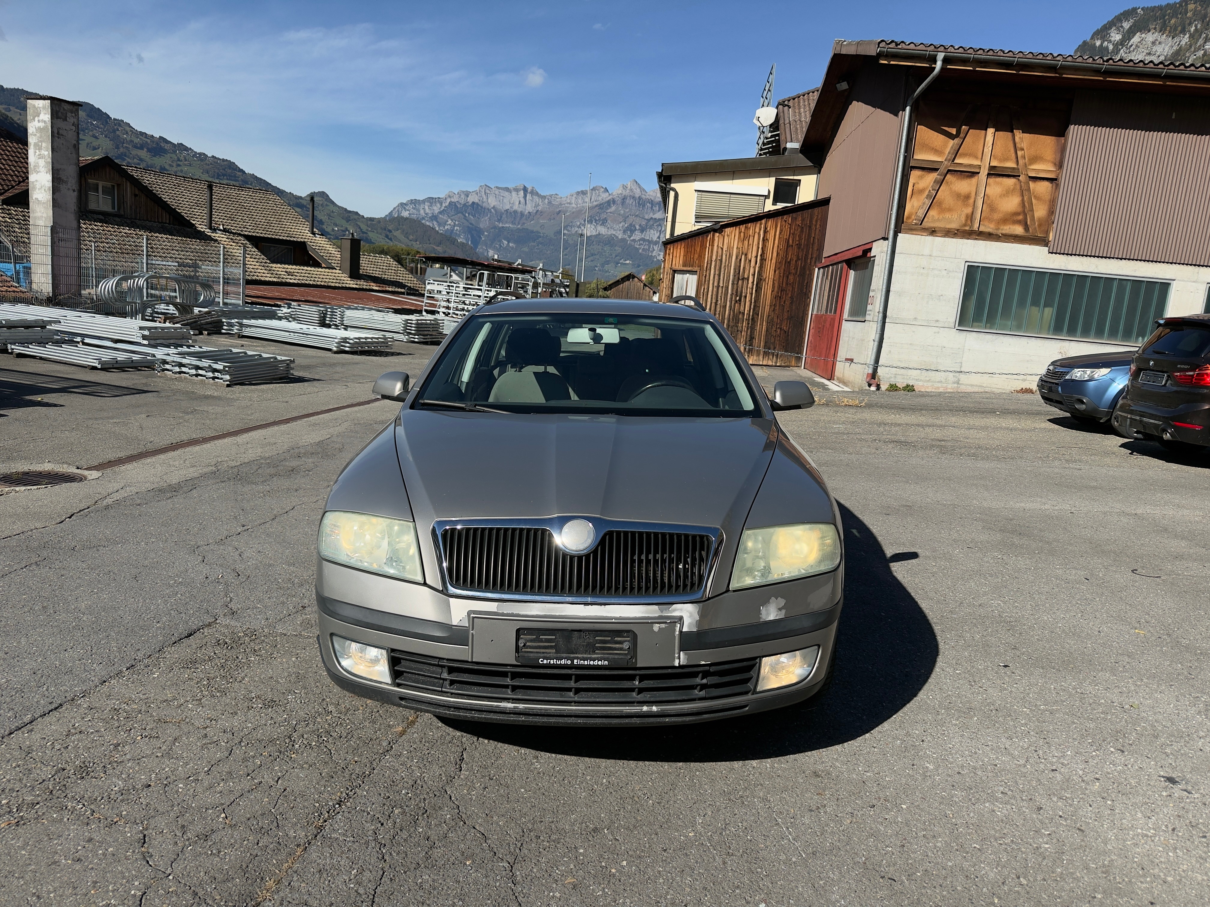 Car photo