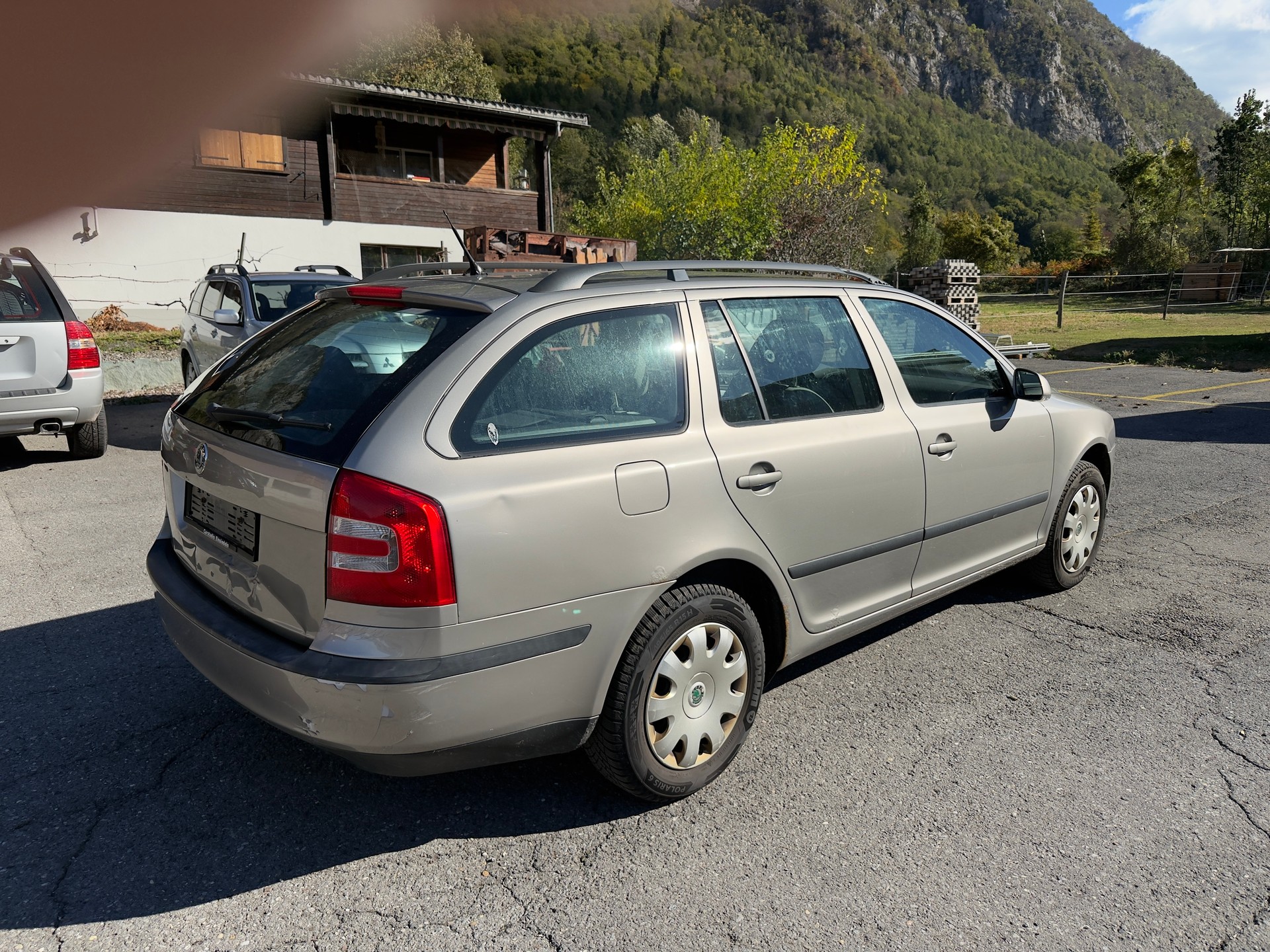 SKODA Octavia 2.0 FSI Swiss Ice Hockey 4x4-image-4