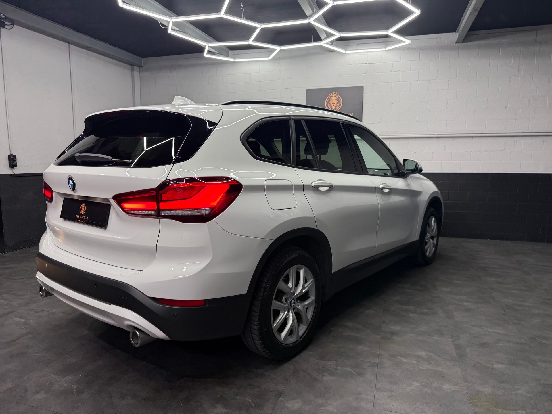 BMW X1 xDrive 18d | Rückfahrkamera | PDC | Leder-image-7