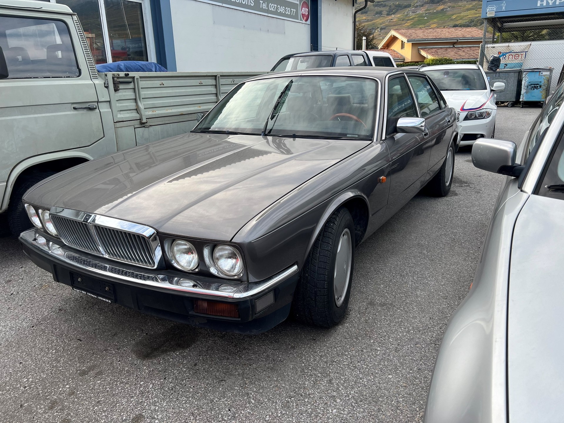 JAGUAR XJ6 3.2-image-0