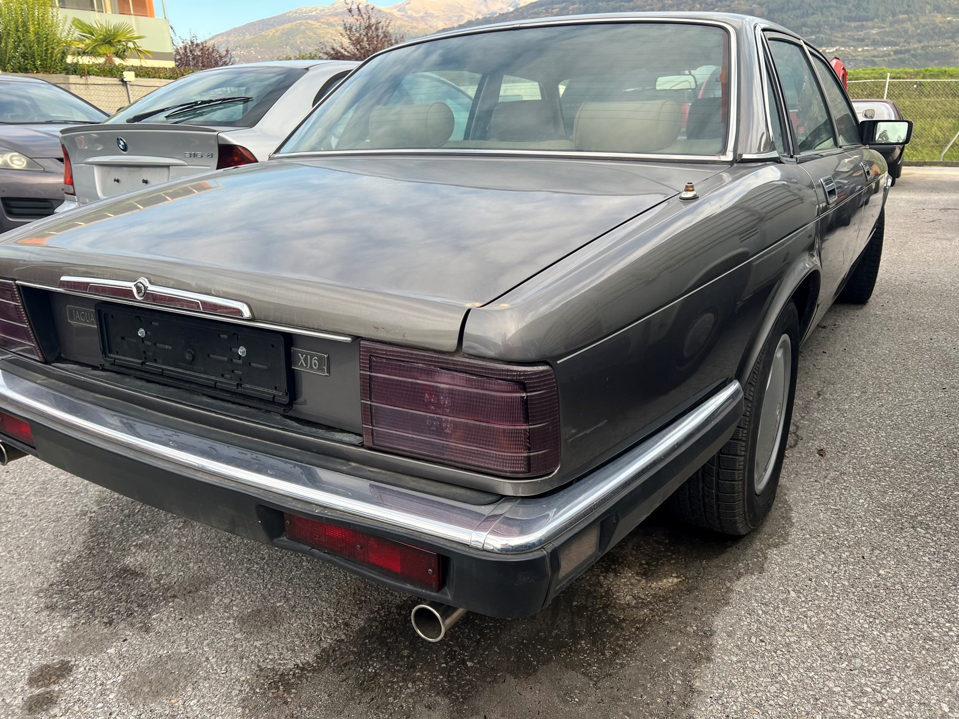 JAGUAR XJ6 3.2-image-2