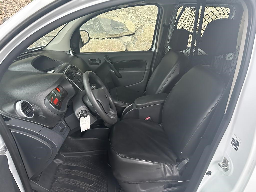 RENAULT Kangoo Z.E. Access-image-8