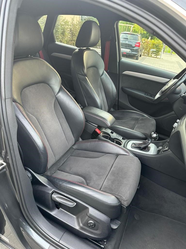 AUDI Q3 2.0 TDI sport quattro S-tronic-image-11