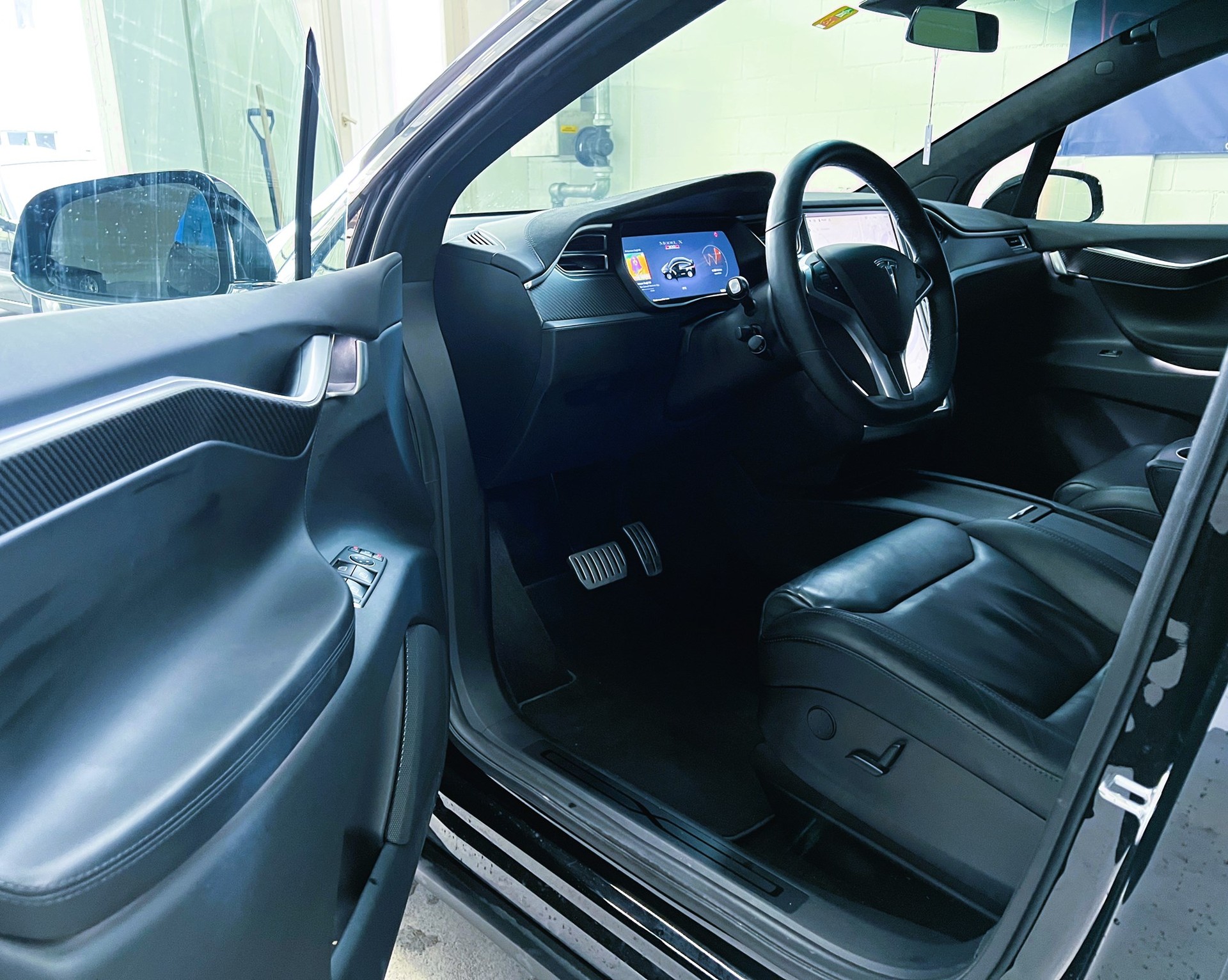 TESLA Model X 100 D Performance-image-4