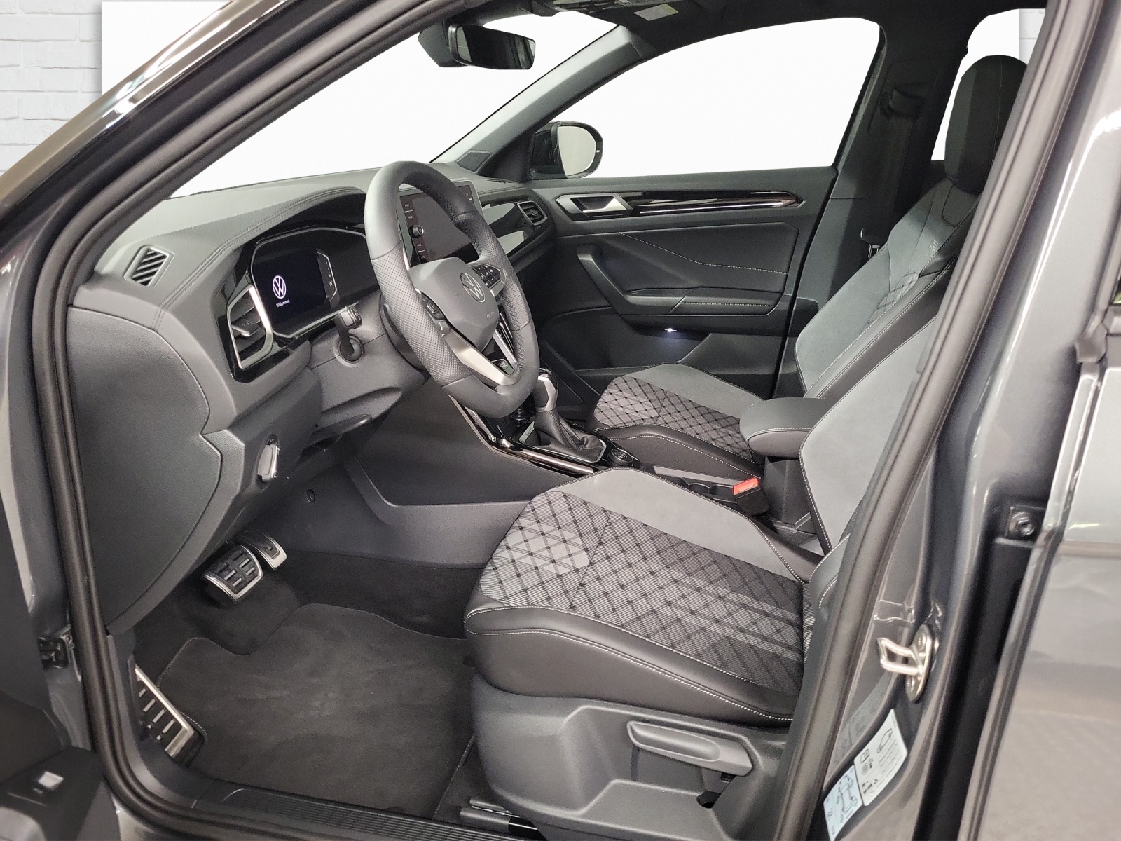 VW T-Roc 2.0 TSI R-Line DSG 4motion-image-6