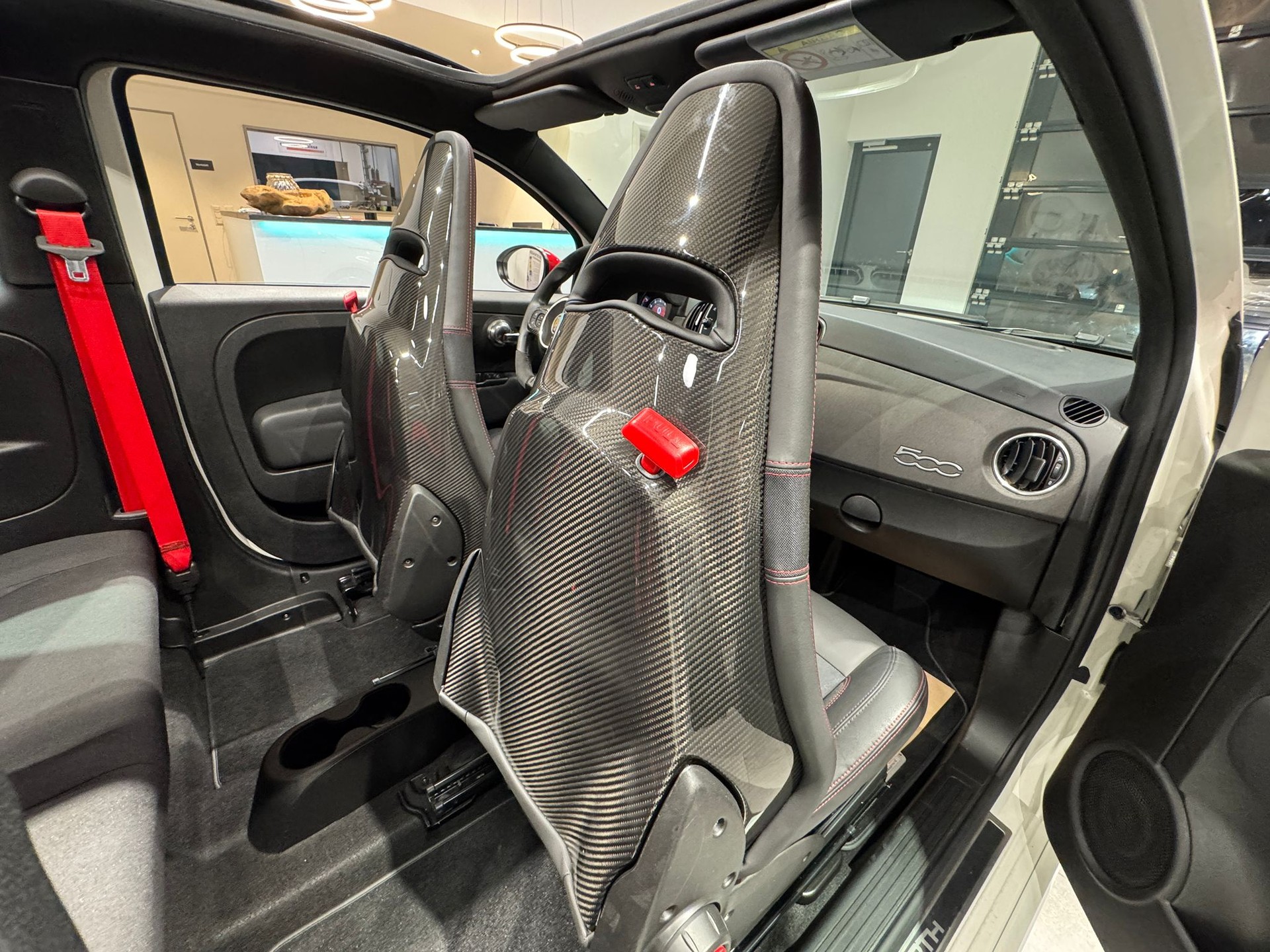 FIAT 595C 1.4 16V Turbo Abarth Esseesse-image-15