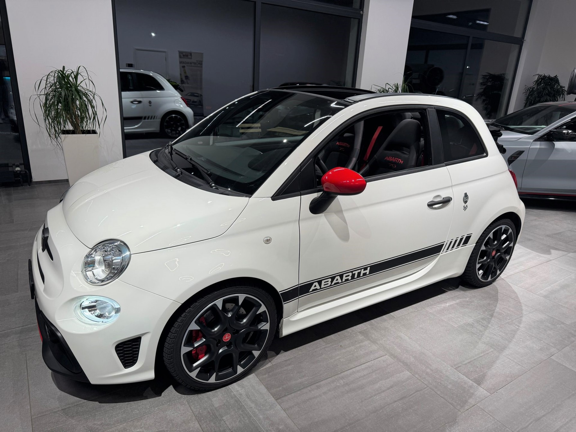 FIAT 595C 1.4 16V Turbo Abarth Esseesse-image-2