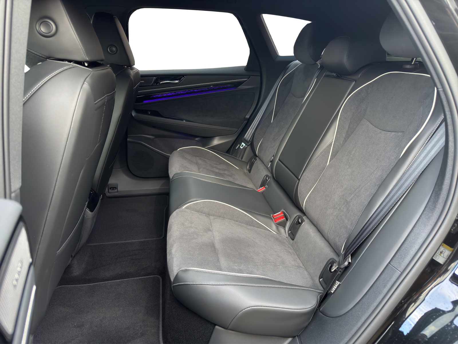 VW ID.7 Tourer Pro 77 kWh United-image-13