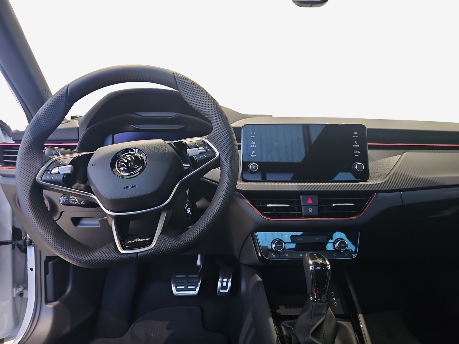 SKODA Scala 1.0 TSI Monte Carlo DSG-image-8