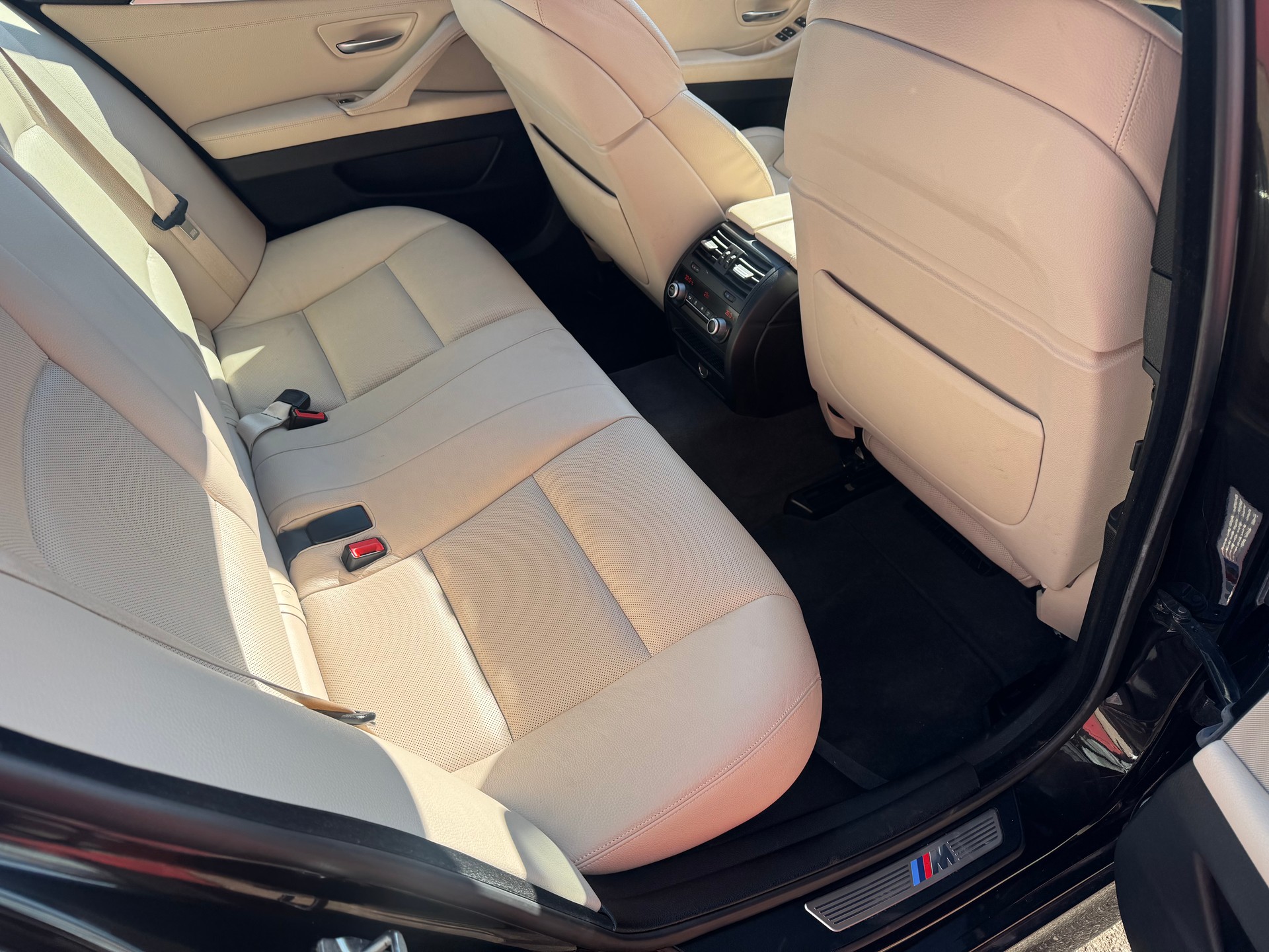 BMW M550d xDrive Steptronic-image-9