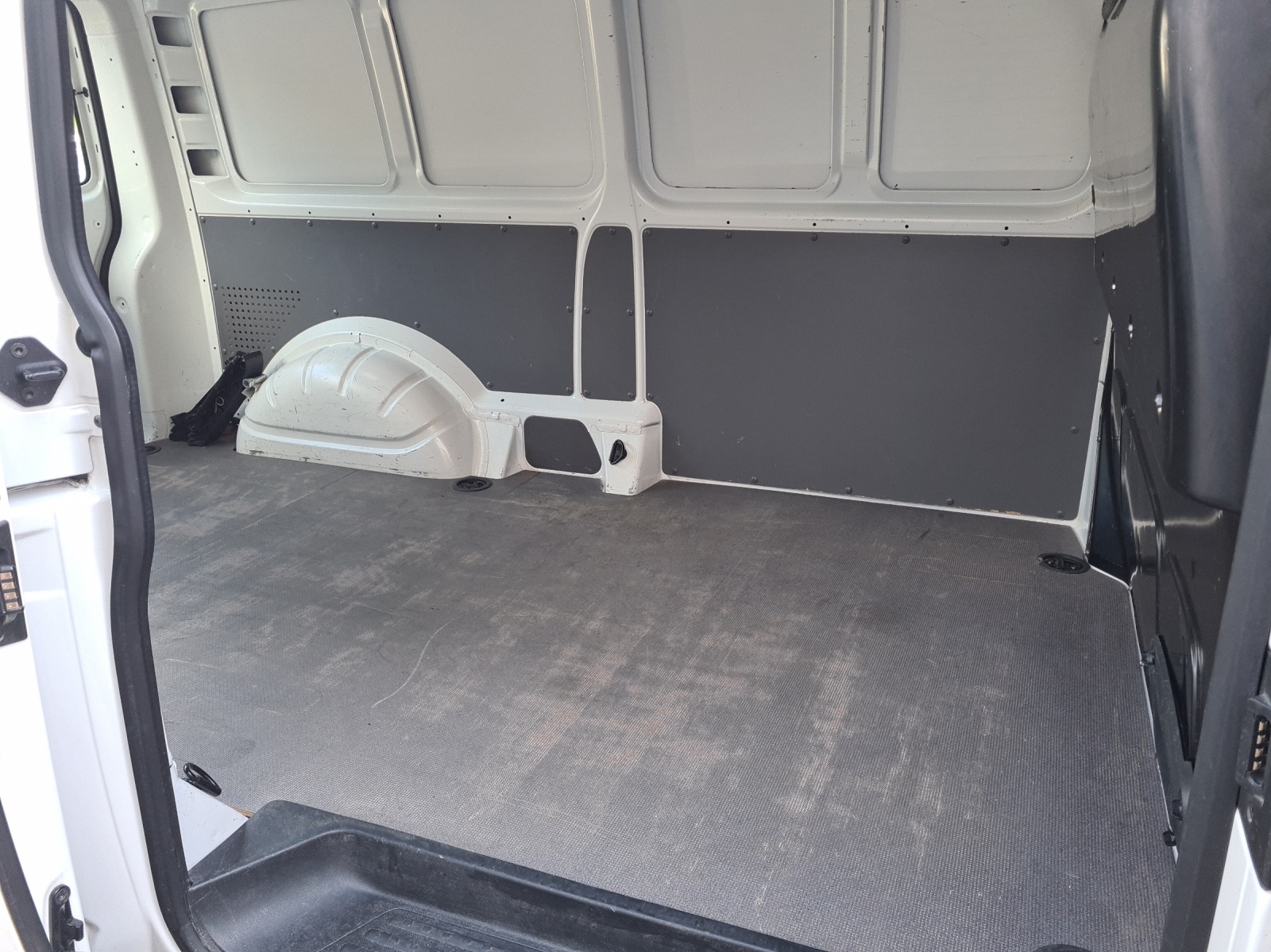 VW T6.1 ABTe-image-6