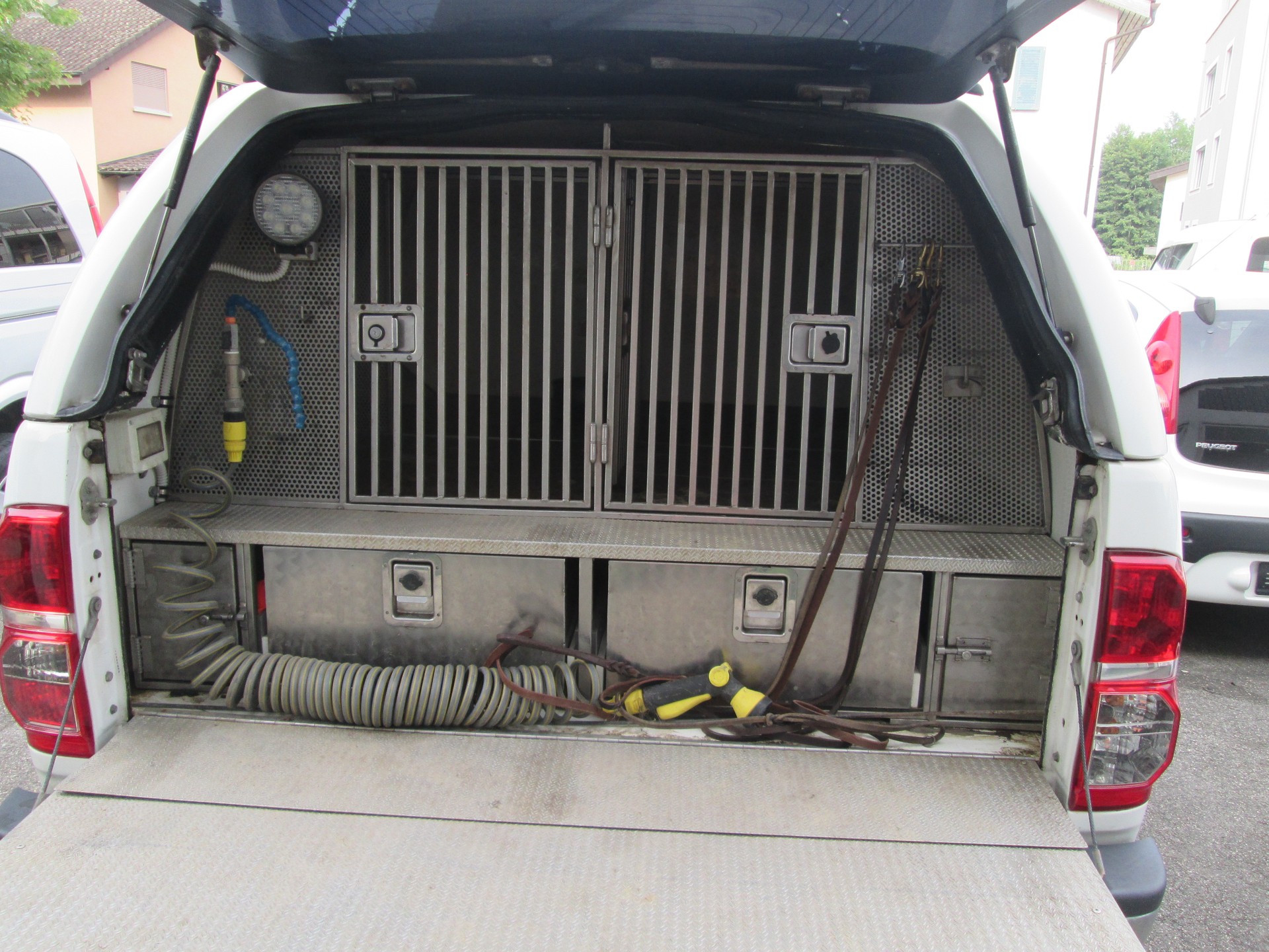 TOYOTA Hilux 3.0 4WD Double Cab Sol Premium A-image-11