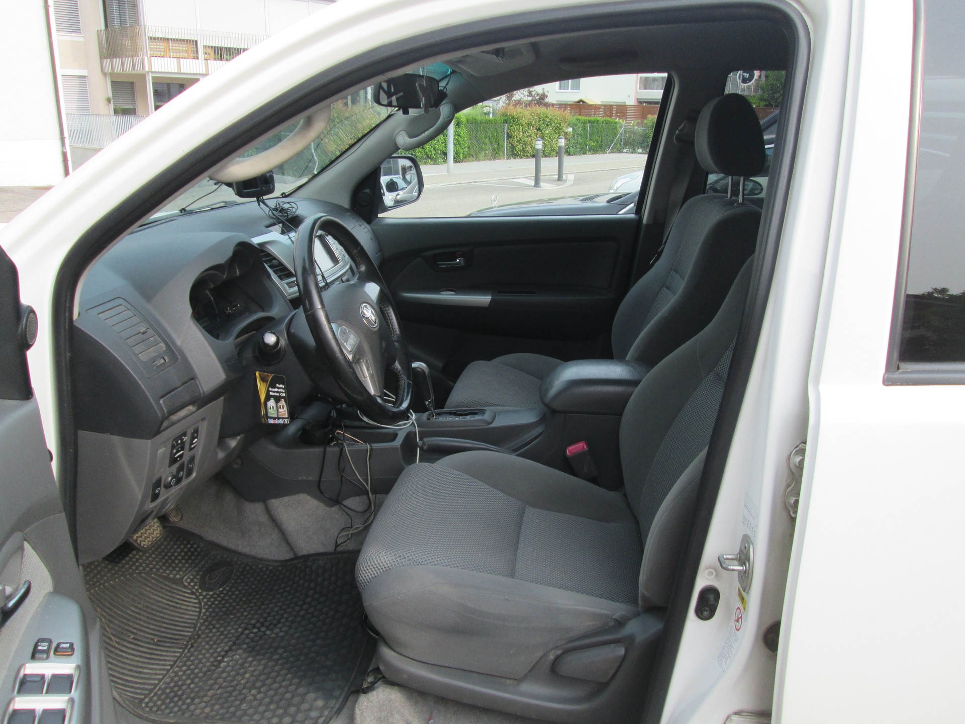 TOYOTA Hilux 3.0 4WD Double Cab Sol Premium A-image-7