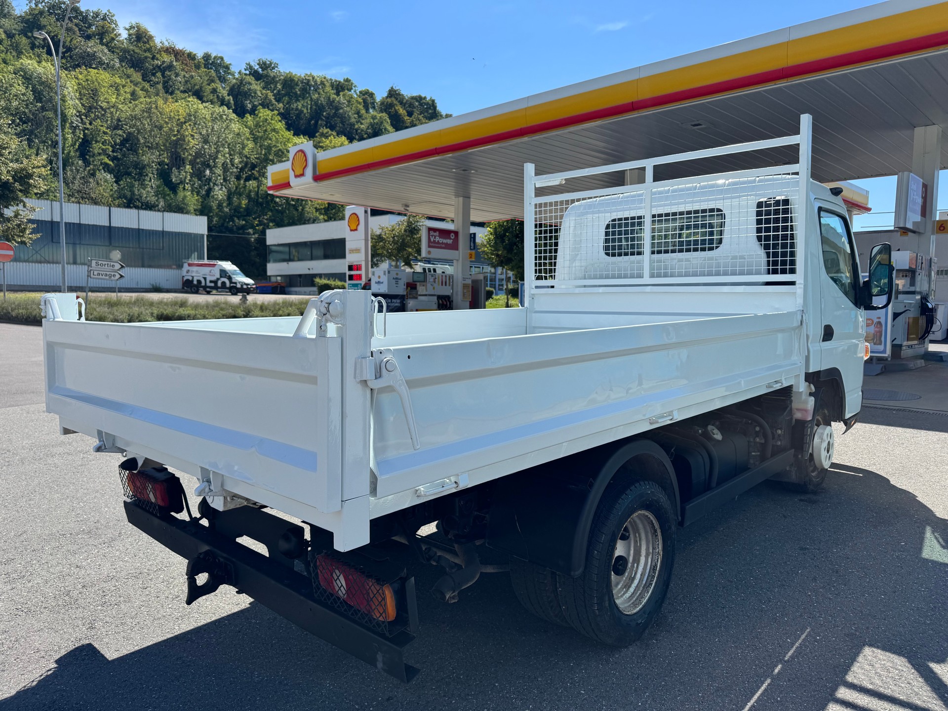 MITSUBISHI FUSO Canter 3C13-image-4